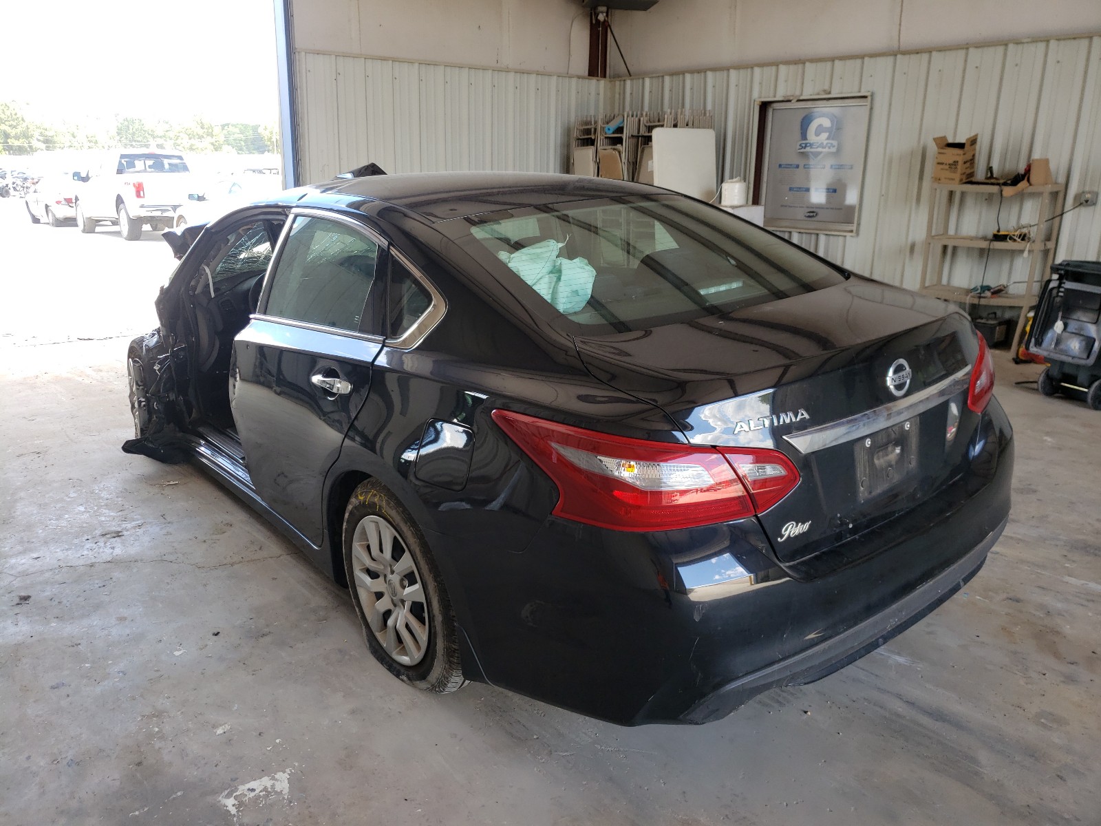 Photo 3 from auction – 2018 NISSAN ALTIMA 2.5 with VIN 1N4AL3AP0JC106592