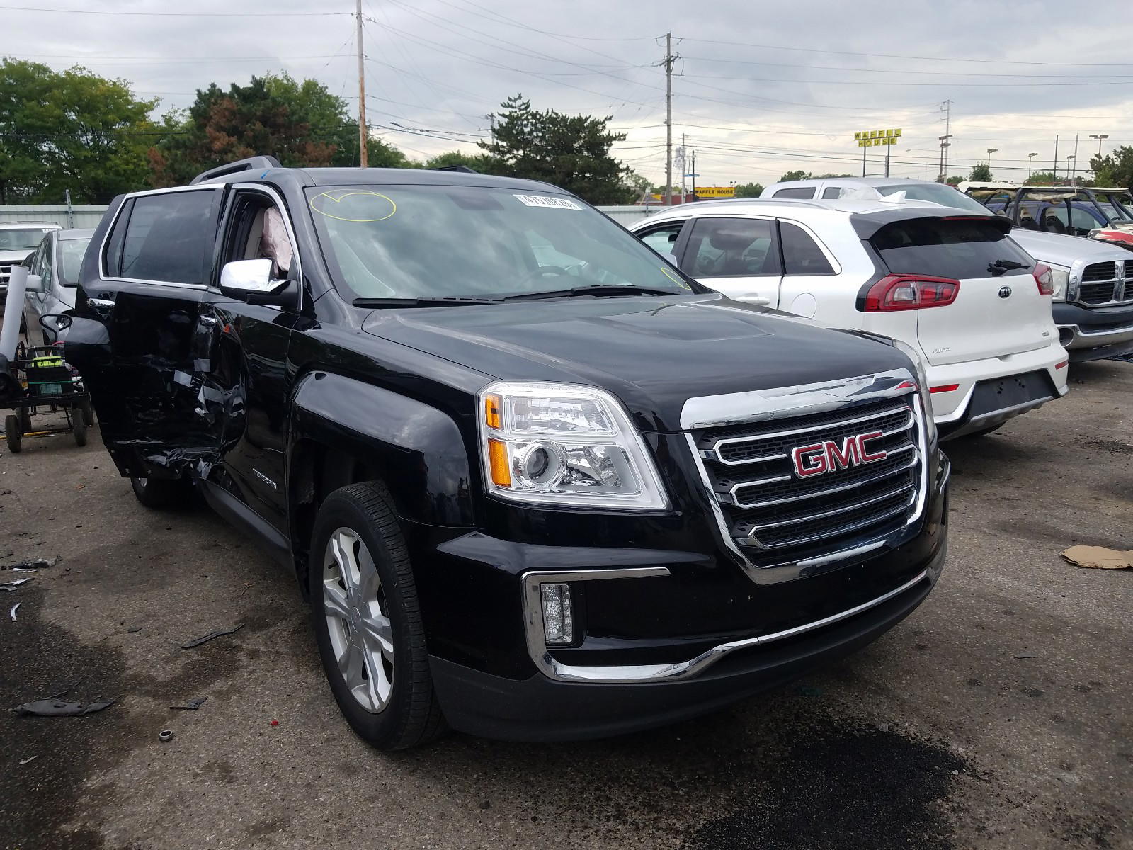 GMC TERRAIN SL 2017 with VIN 2GKFLTEK0H6349096 - Photo from auction