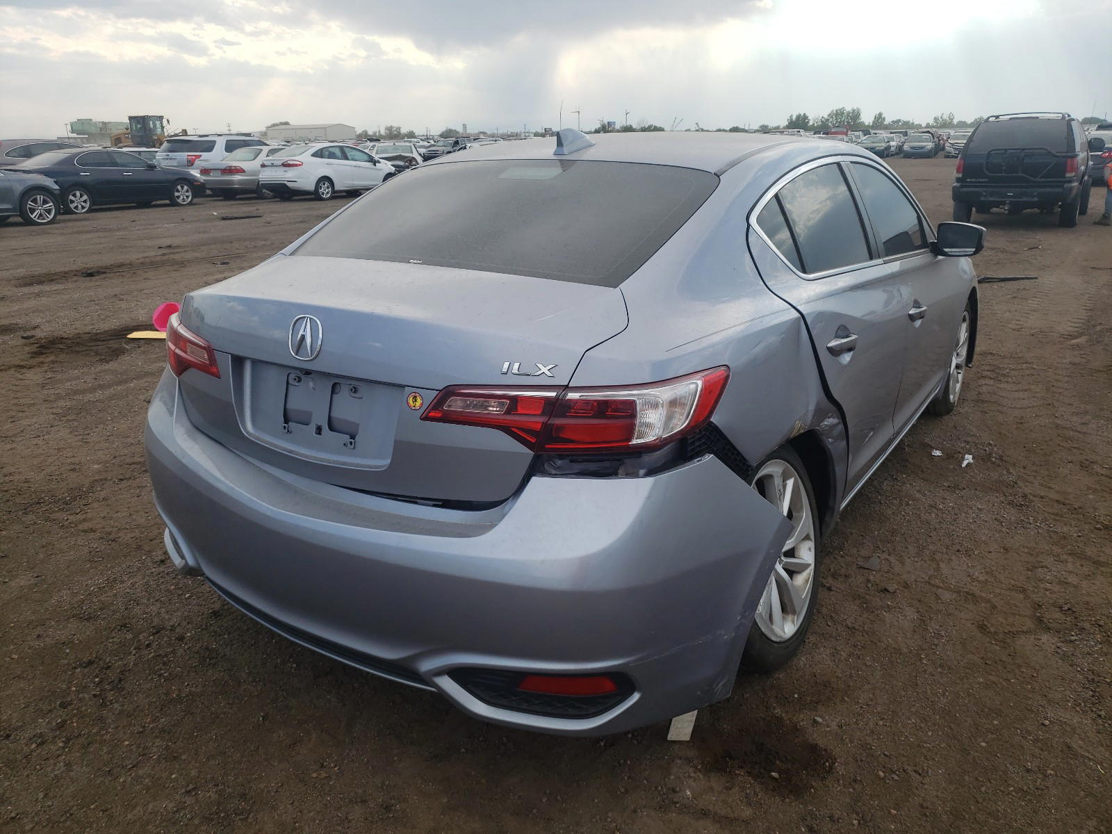 Photo 4 from auction – 2016 ACURA ILX PREMIU with VIN 19UDE2F72GA011381