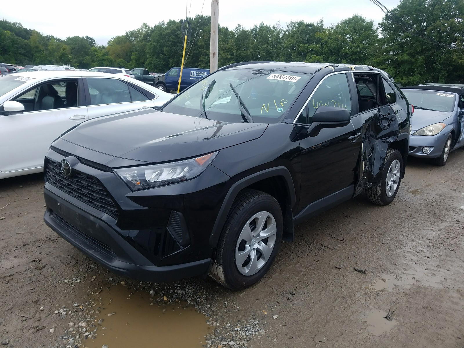 Photo 2 from auction – 2019 TOYOTA RAV4 LE with VIN 2T3F1RFV2KC020376