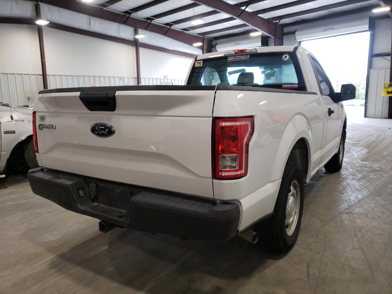 Photo 4 from auction – 2017 FORD F150 with VIN 1FTMF1C84HFC77444