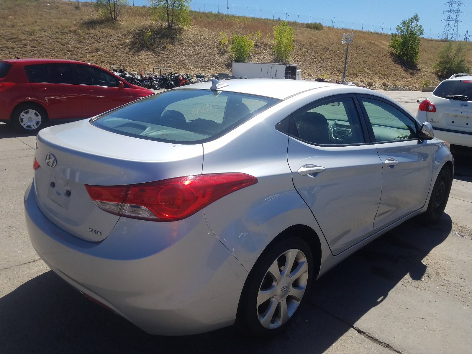 Photo 4 from auction – 2011 HYUNDAI ELANTRA GL with VIN 5NPDH4AE0BH040967