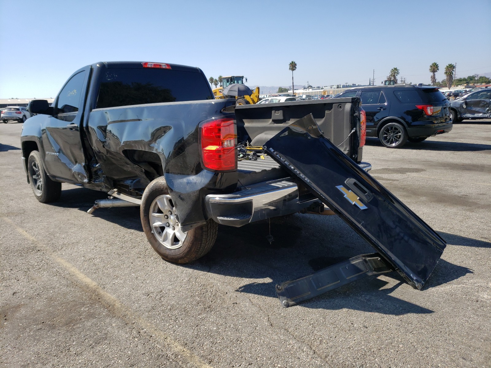 Photo 3 from auction – 2014 CHEVROLET SILVERADO with VIN 1GCNCREH4EZ231809