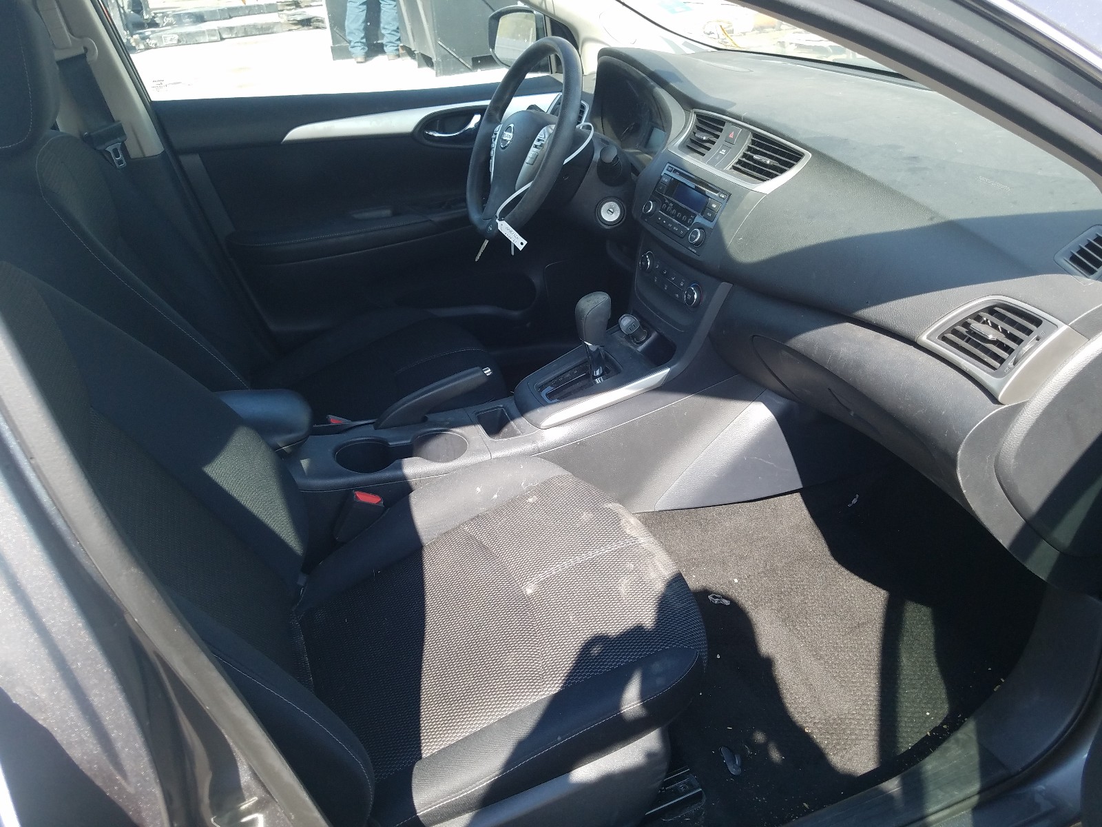 Photo 5 from auction – 2017 NISSAN SENTRA S with VIN 3N1AB7AP8HY407040