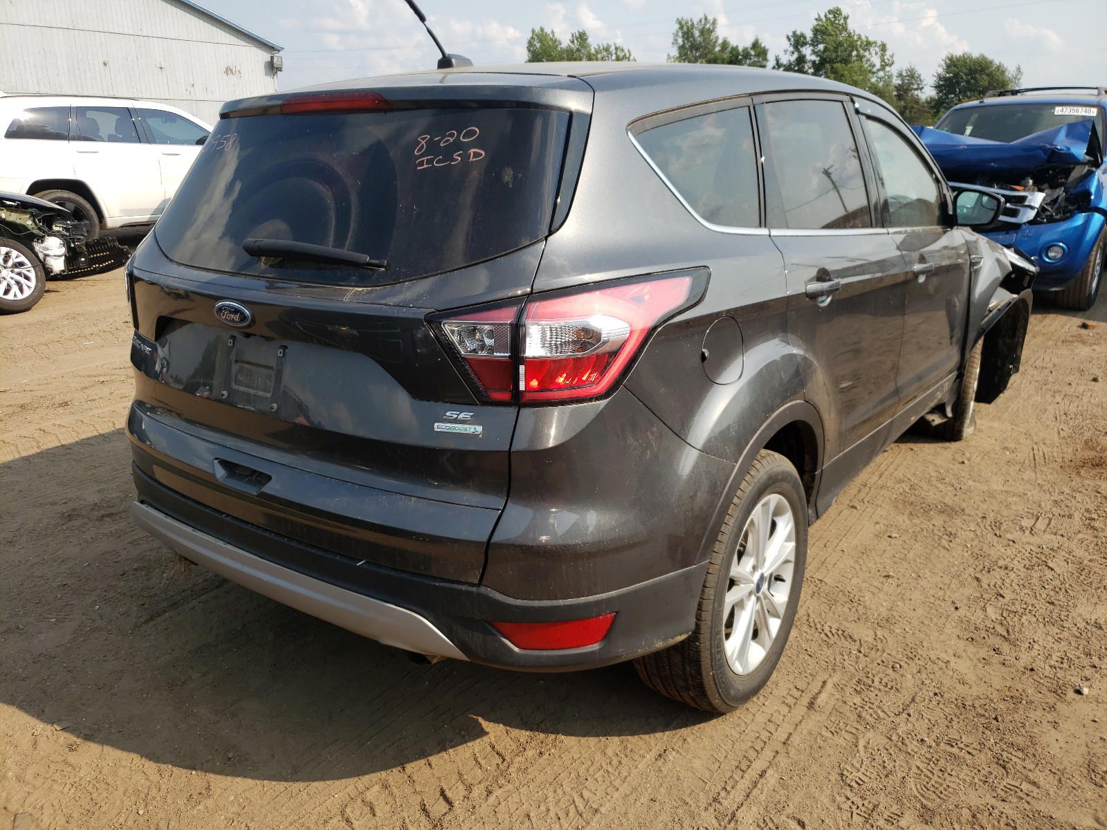 Photo 4 from auction – 2017 FORD ESCAPE SE with VIN 1FMCU0GD0HUE70958