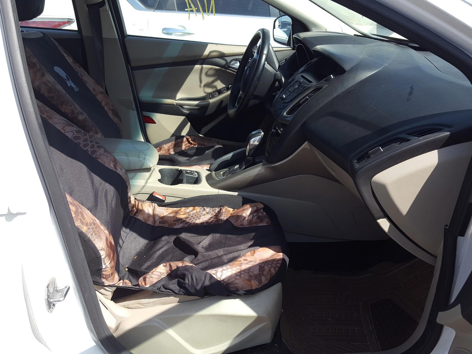 Photo 5 from auction – 2012 FORD FOCUS SEL with VIN 1FAHP3H21CL416928
