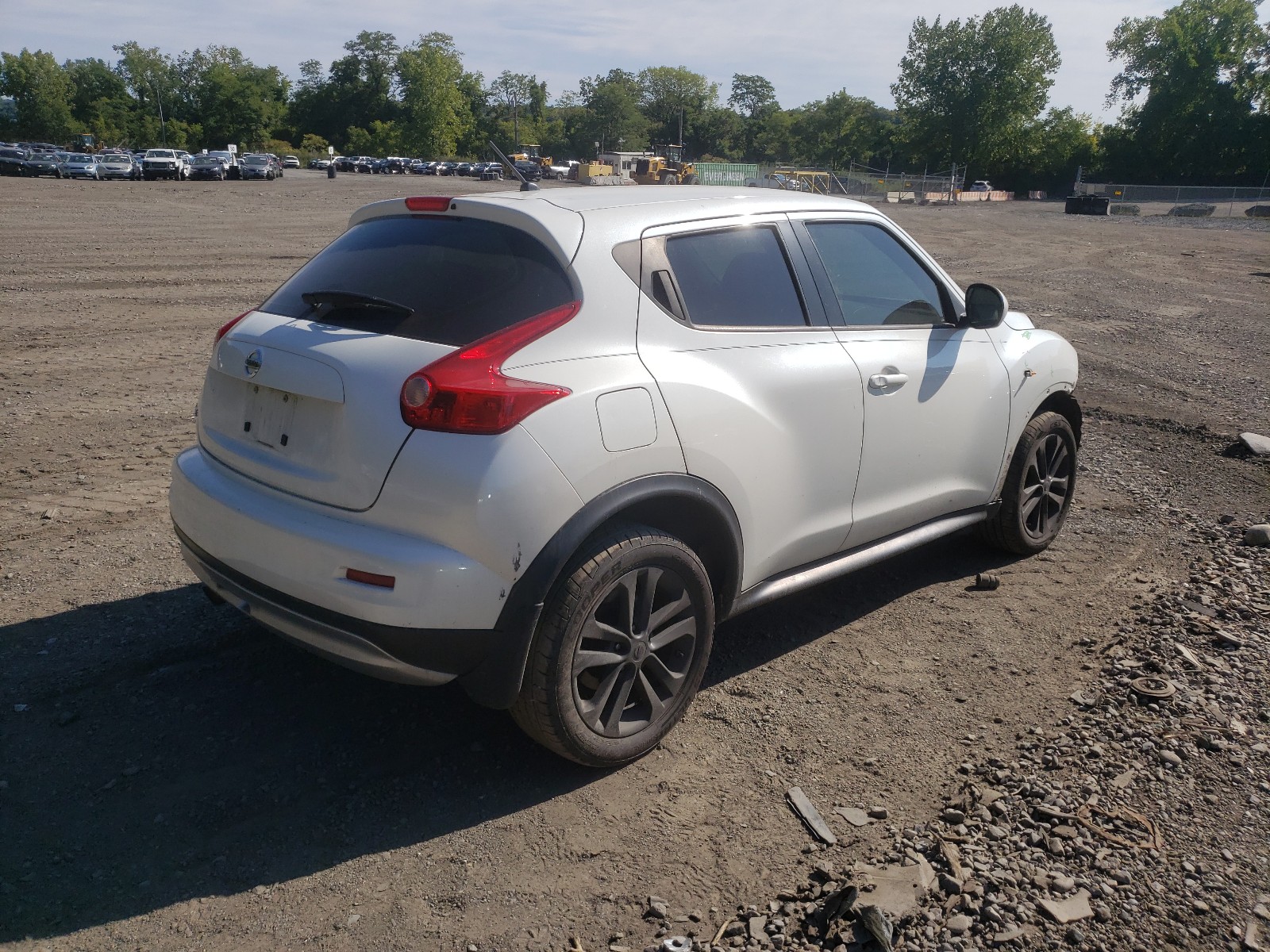 Foto 4 de la subasta – 2014 NISSAN JUKE S con VIN JN8AF5MR2ET356176