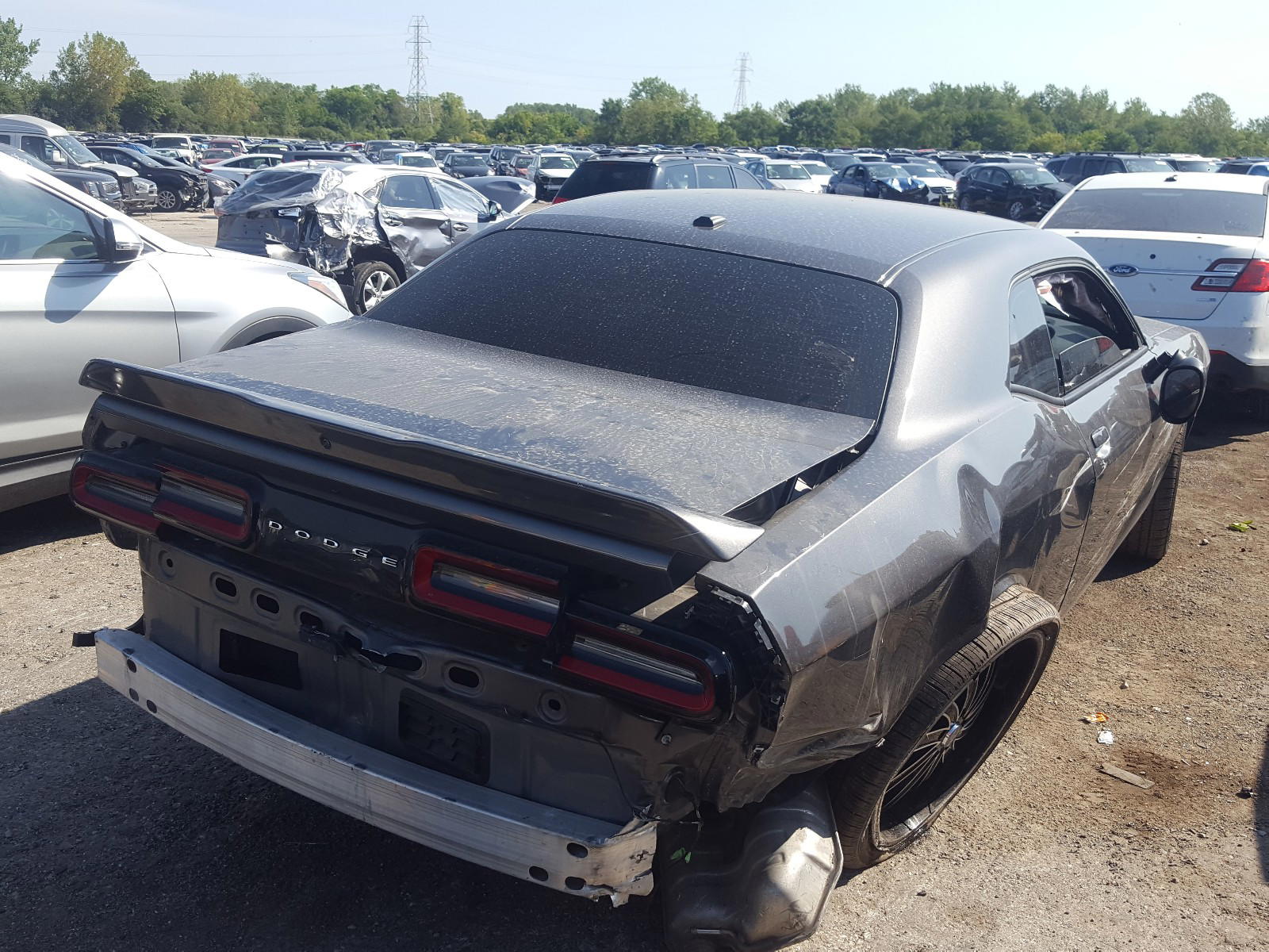 Photo 4 from auction – 2018 DODGE CHALLENGER with VIN 2C3CDZAG6JH334326