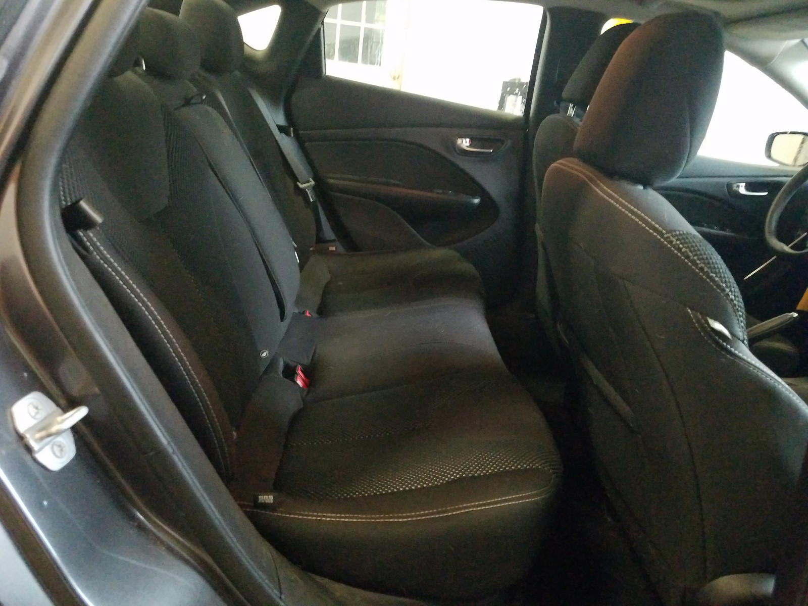 Photo 6 from auction – 2015 DODGE DART SXT with VIN 1C3CDFBB3FD173844