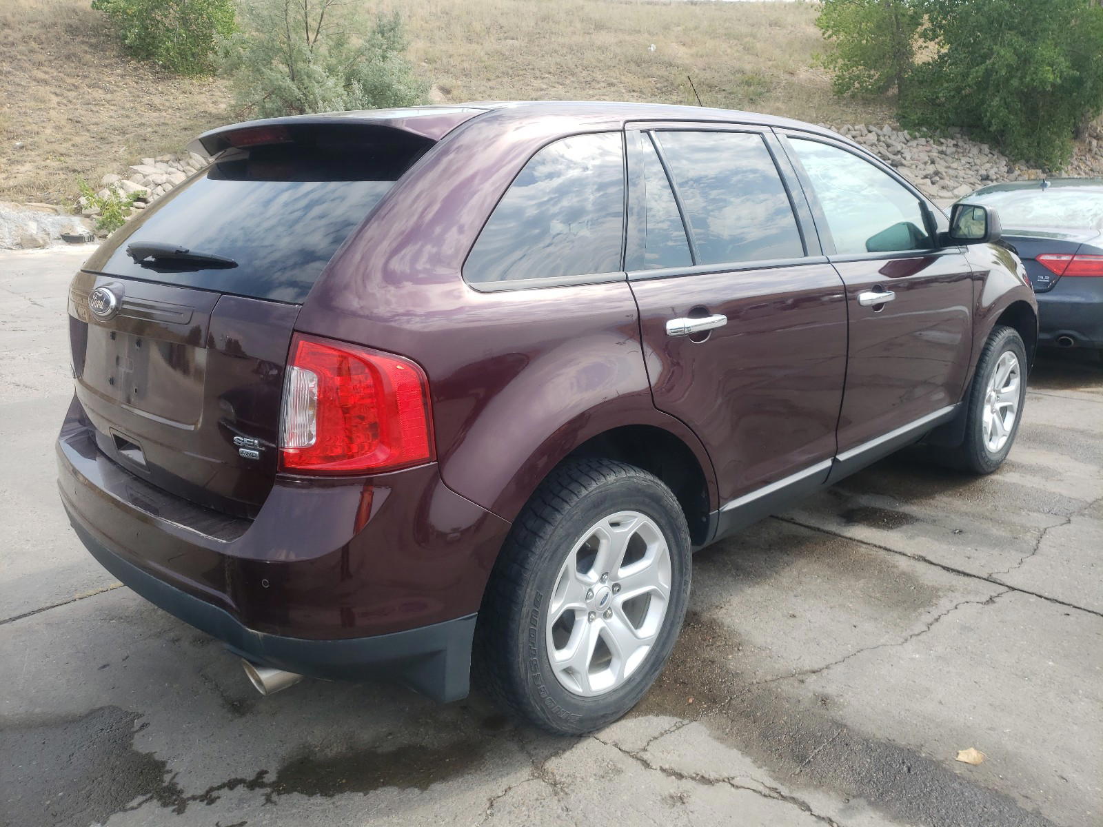 Photo 4 from auction – 2011 FORD EDGE SEL with VIN 2FMDK4JC2BBA09145