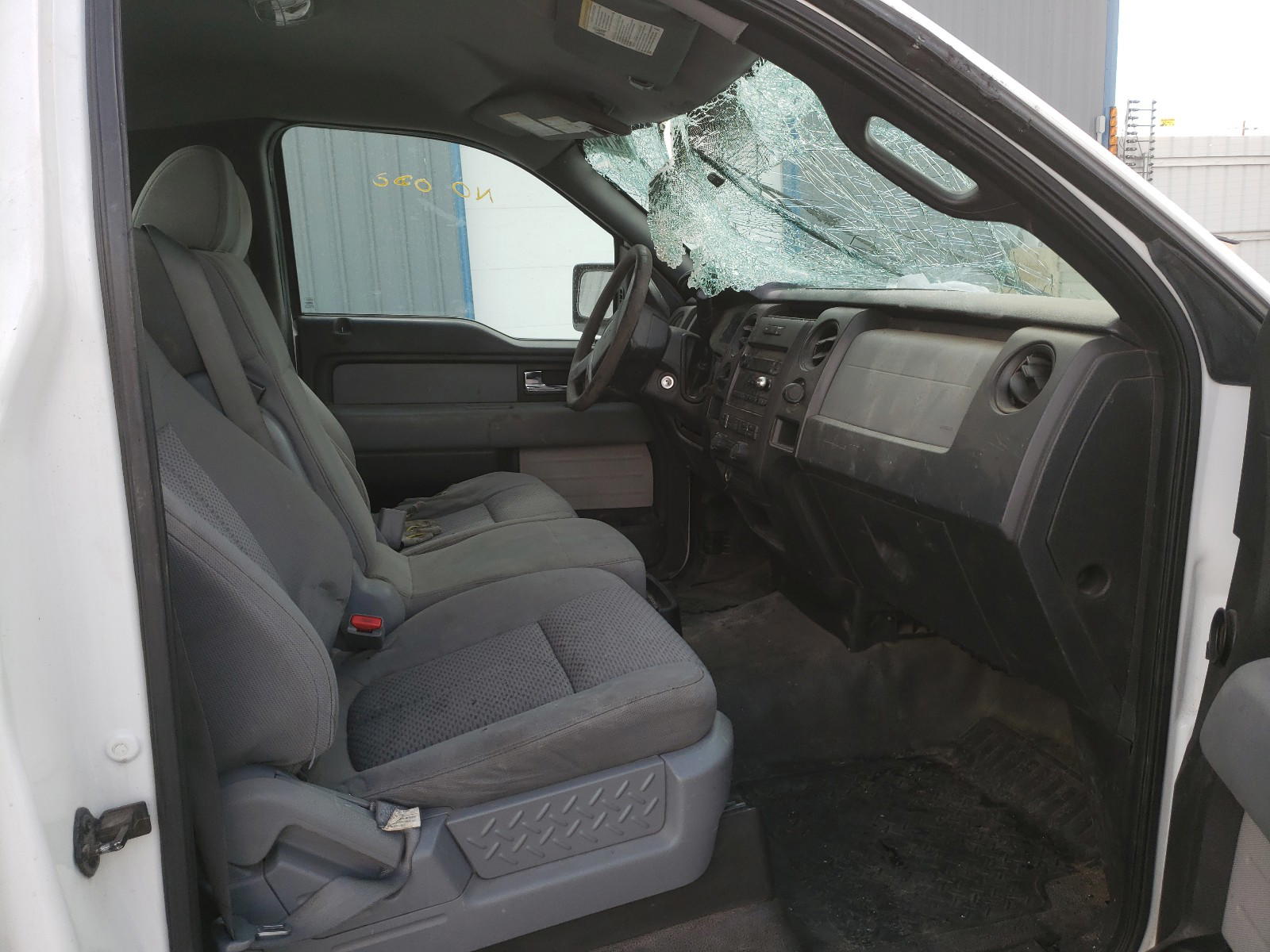 Photo 15 from auction – 2013 FORD F150 with VIN 1FTNF1CF4DKD92095