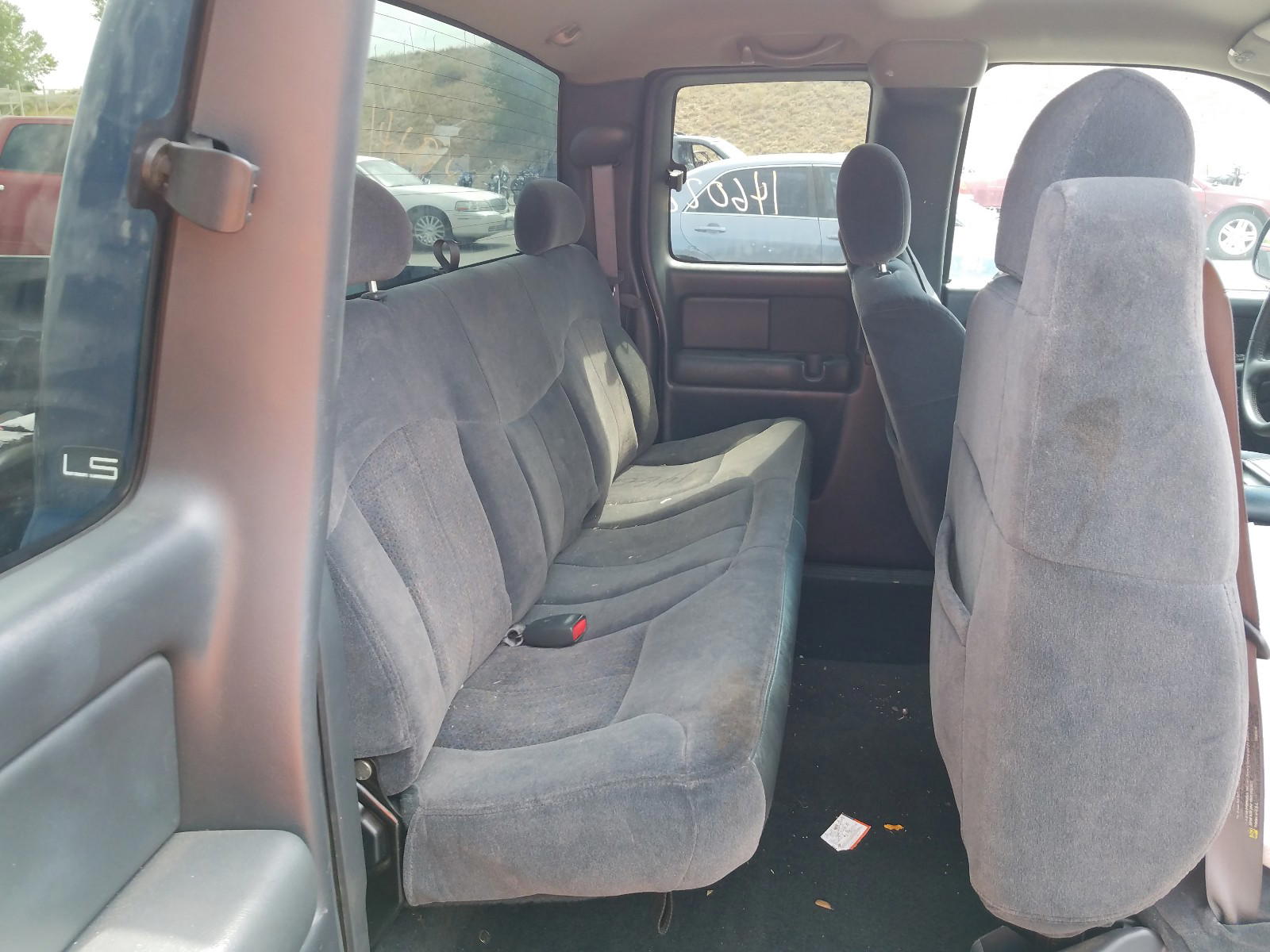 Photo 6 from auction – 2001 CHEVROLET SILVERADO with VIN 1GCEC19T01Z192999