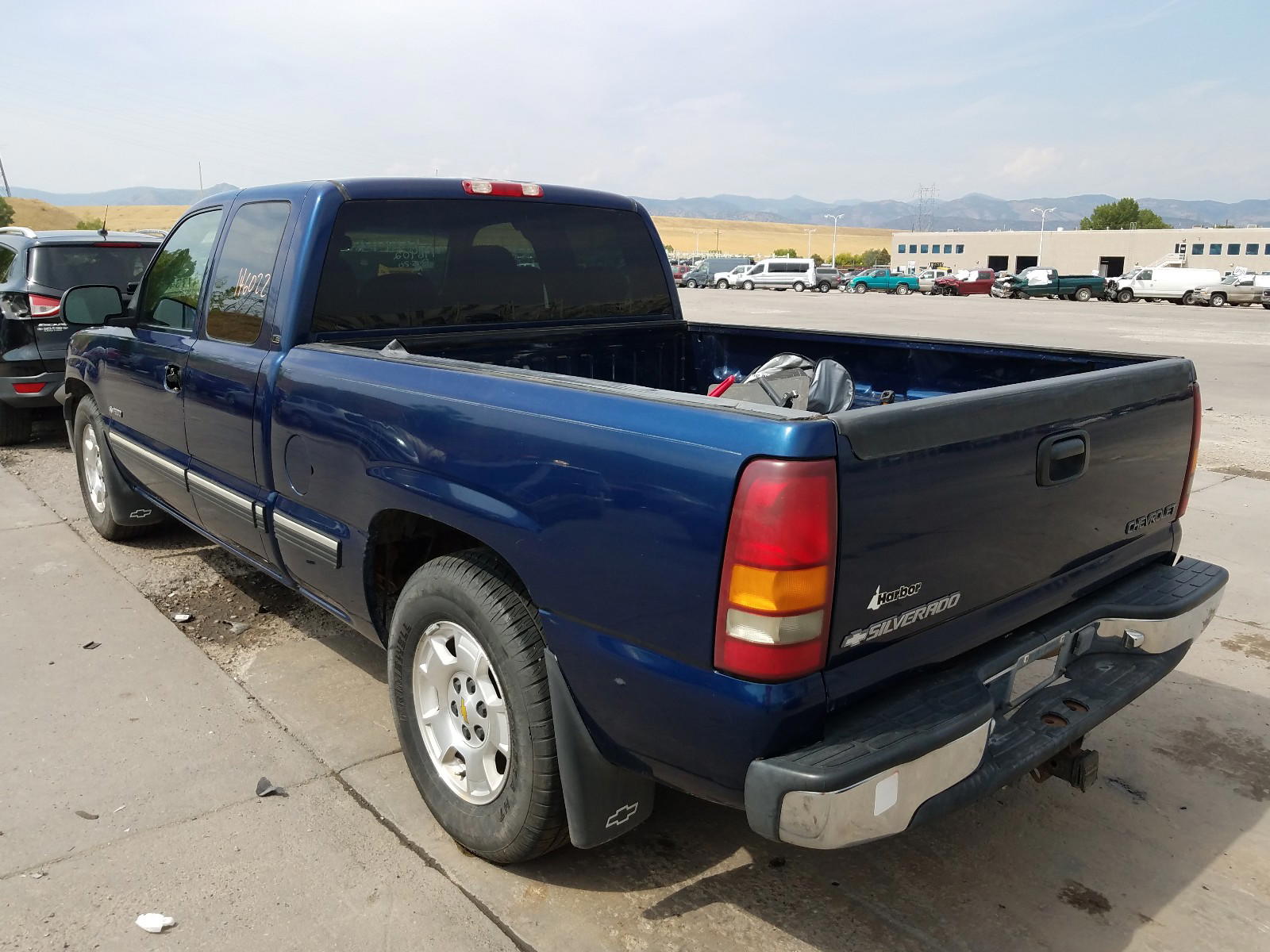 Photo 3 from auction – 2001 CHEVROLET SILVERADO with VIN 1GCEC19T01Z192999