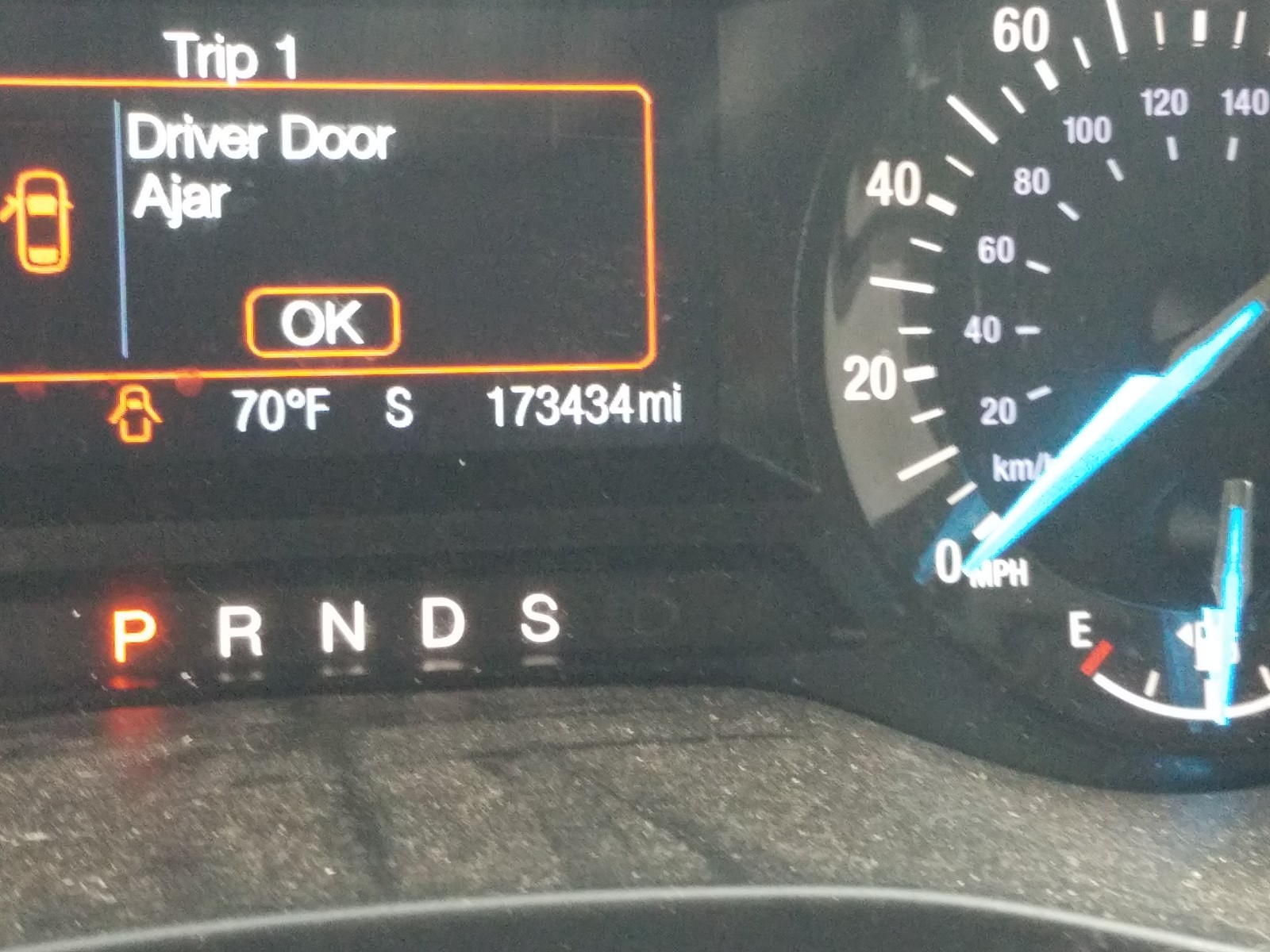 Photo 8 from auction – 2014 FORD FUSION SE with VIN 3FA6P0H71ER315927