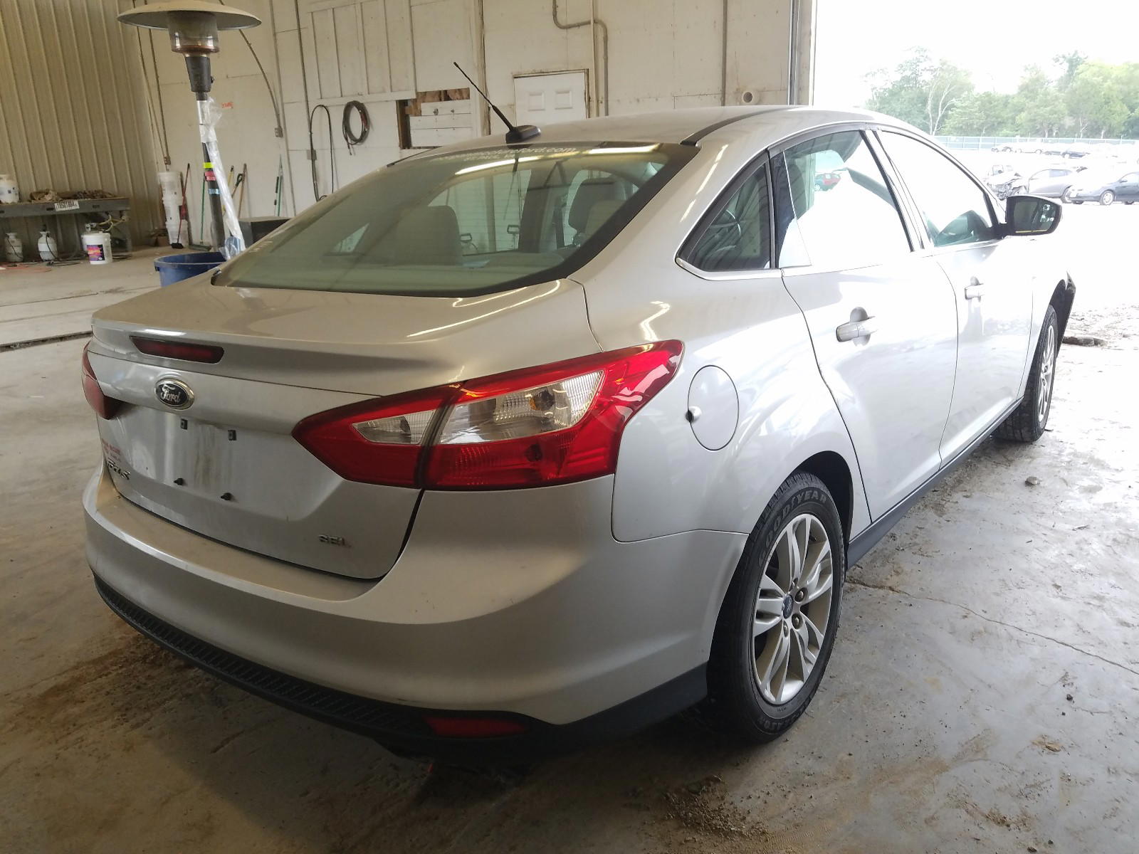 Photo 4 from auction – 2012 FORD FOCUS SEL with VIN 1FAHP3H29CL338589