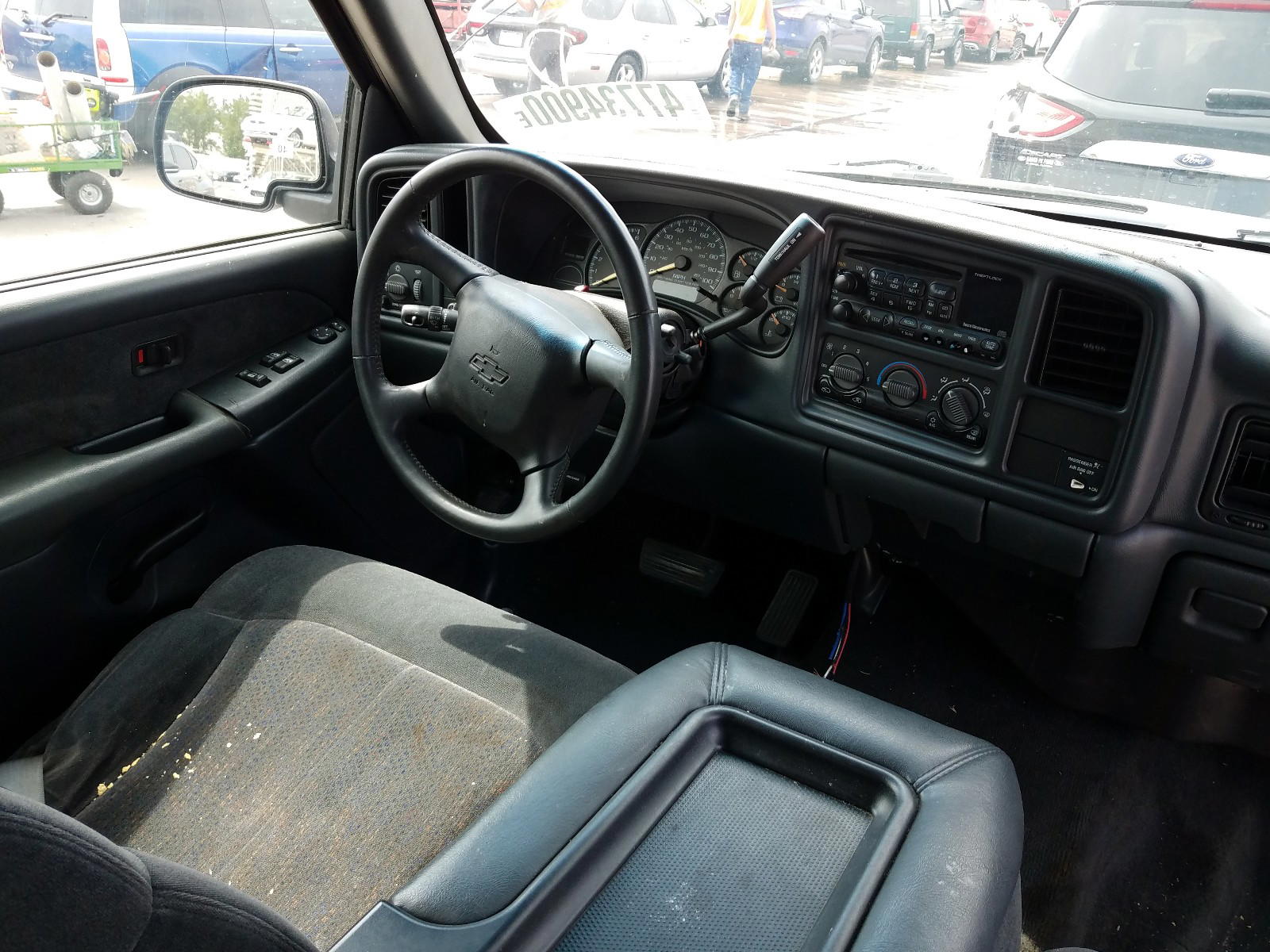 Photo 9 from auction – 2001 CHEVROLET SILVERADO with VIN 1GCEC19T01Z192999
