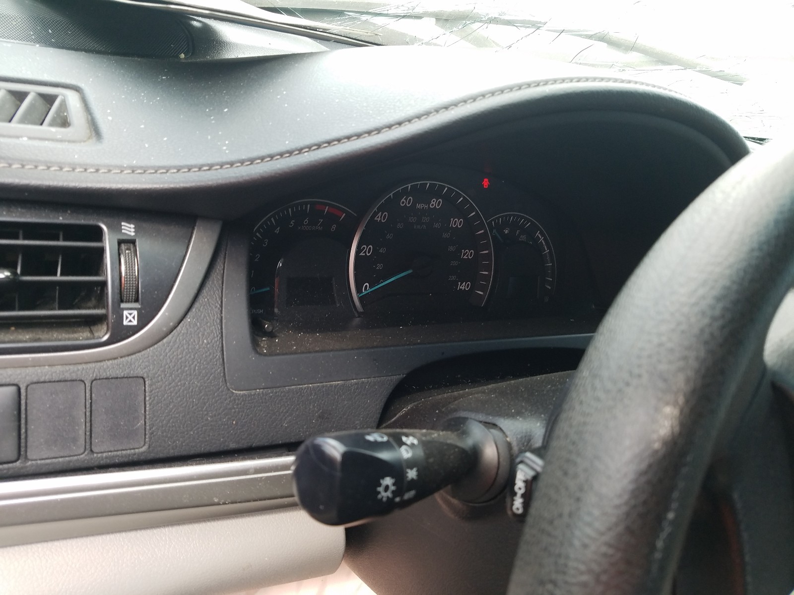 Photo 8 from auction – 2014 TOYOTA CAMRY L with VIN 4T4BF1FK3ER427308