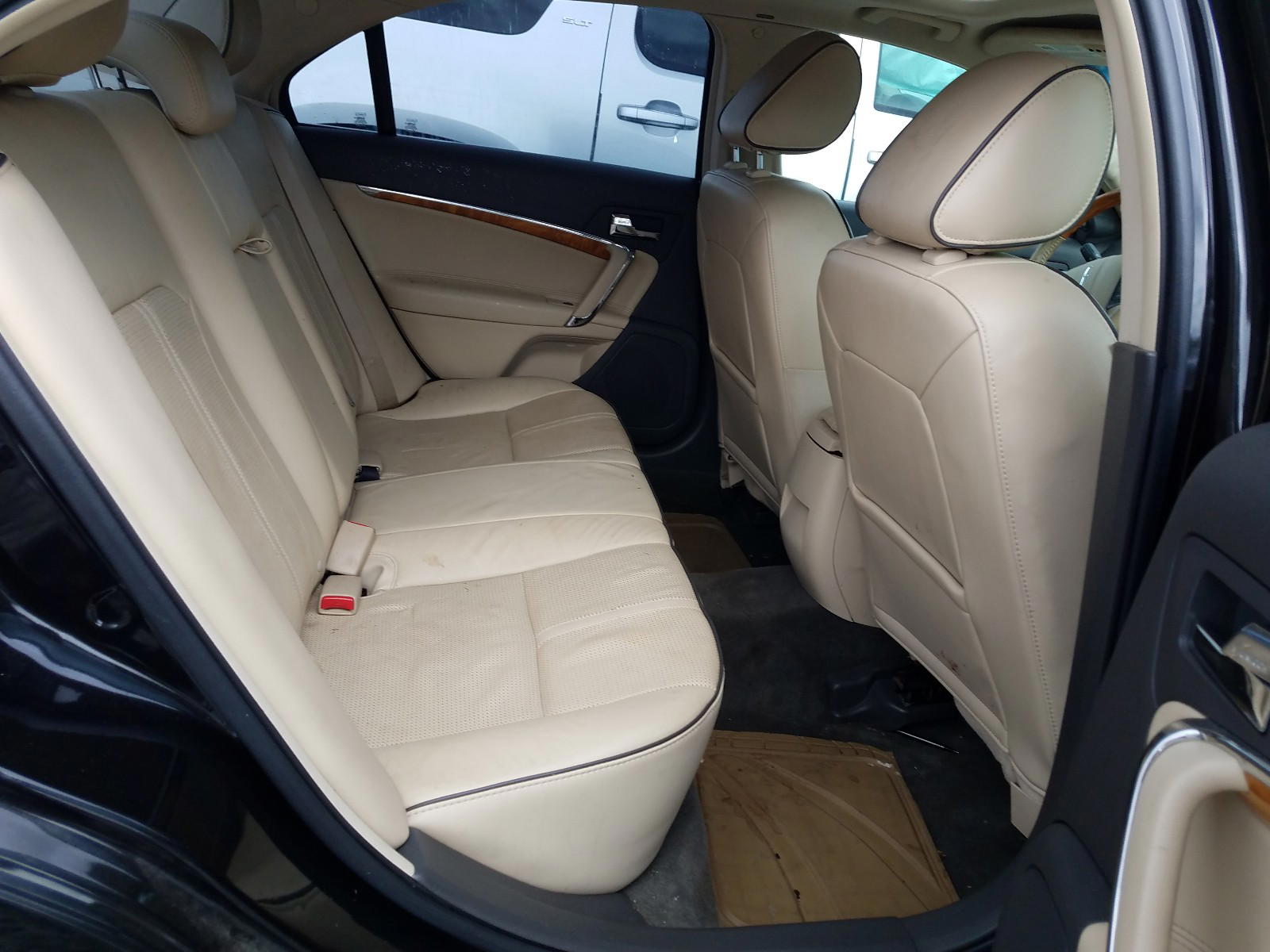 Photo 6 from auction – 2011 LINCOLN MKZ with VIN 3LNHL2JC4BR762762