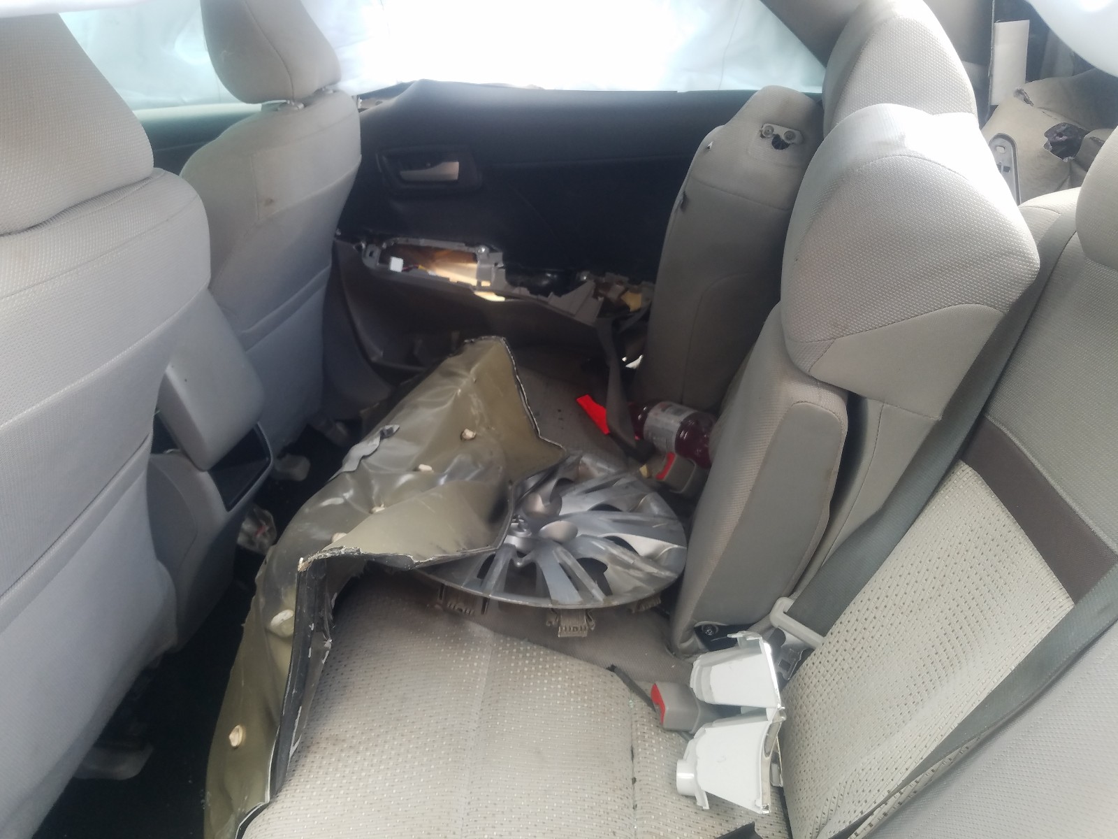 Photo 6 from auction – 2014 TOYOTA CAMRY L with VIN 4T4BF1FK3ER427308