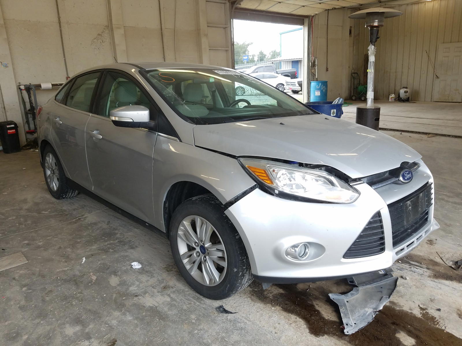 FORD FOCUS SEL 2012 with VIN 1FAHP3H29CL338589 - Photo from auction
