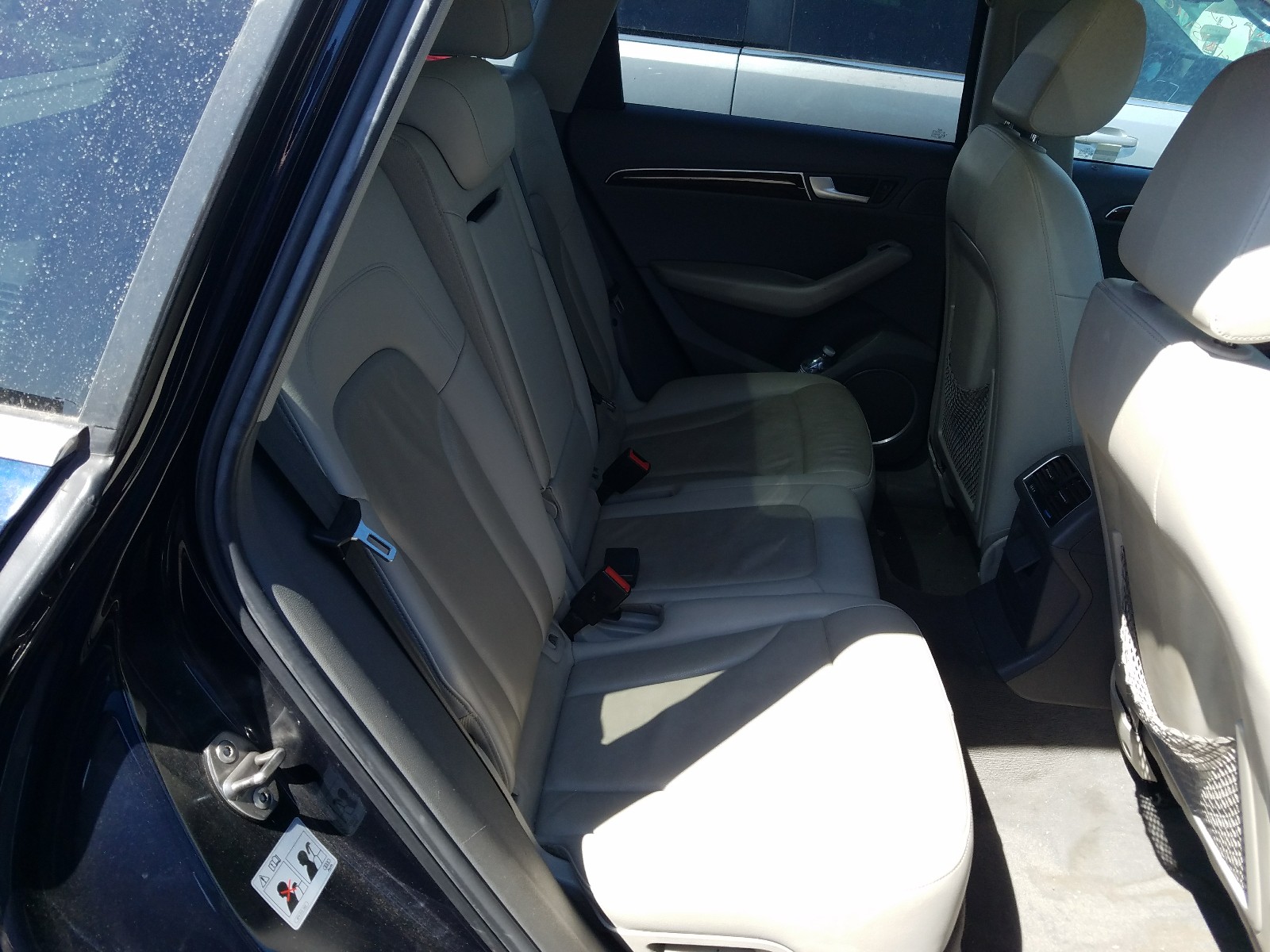 Photo 6 from auction – 2011 AUDI Q5 PREMIUM with VIN WA1LFAFP6BA052150