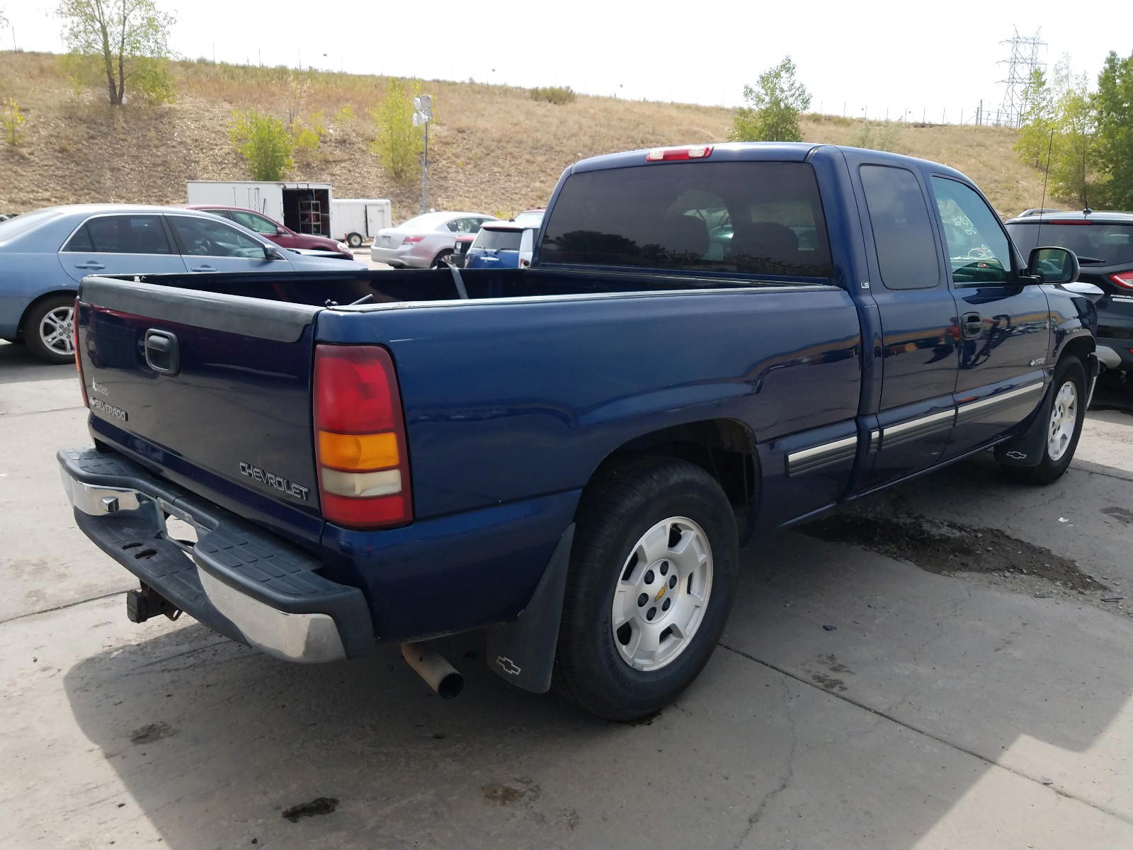 Photo 4 from auction – 2001 CHEVROLET SILVERADO with VIN 1GCEC19T01Z192999
