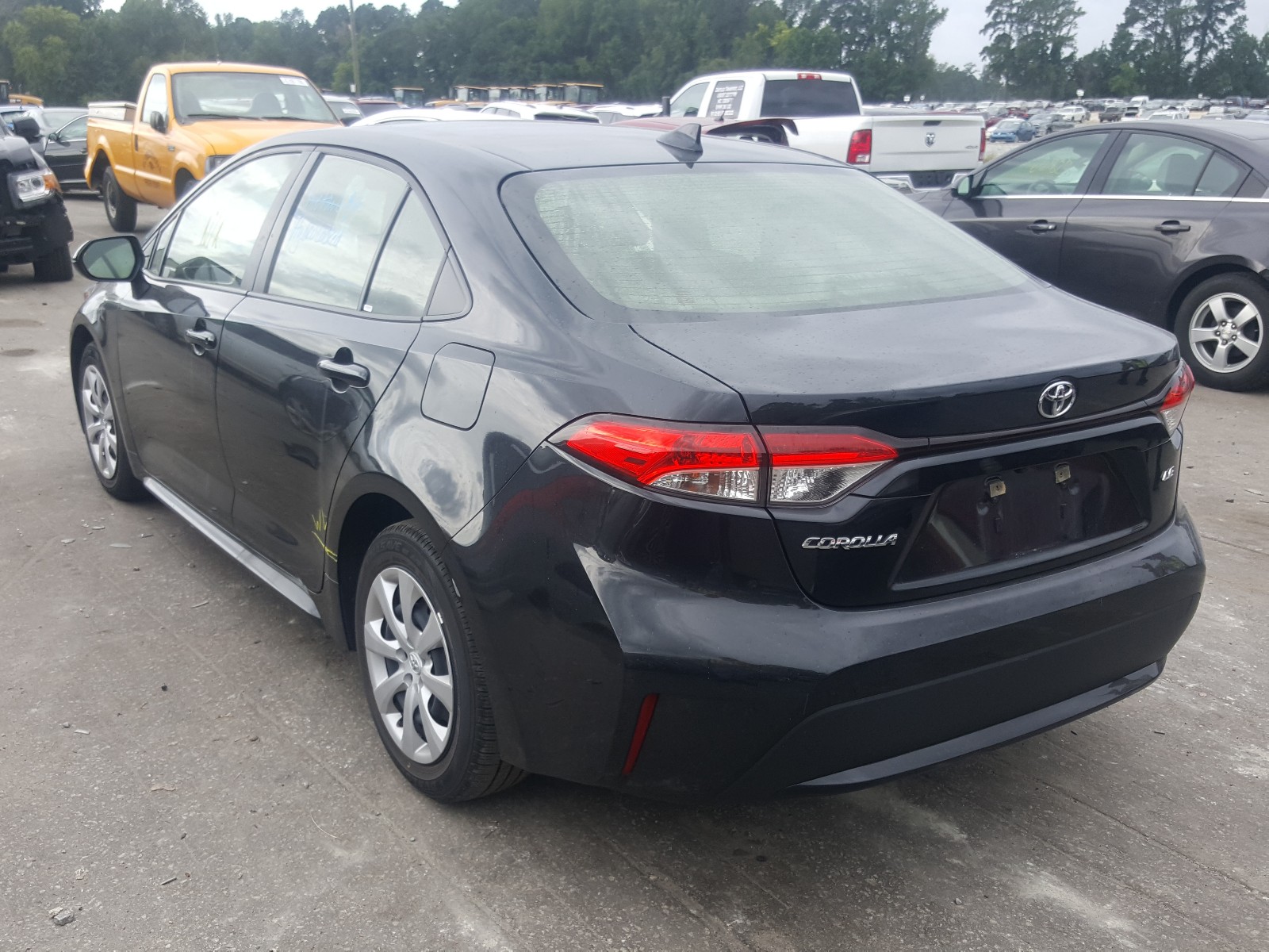 Photo 3 from auction – 2020 TOYOTA COROLLA LE with VIN JTDEPRAE7LJ050974