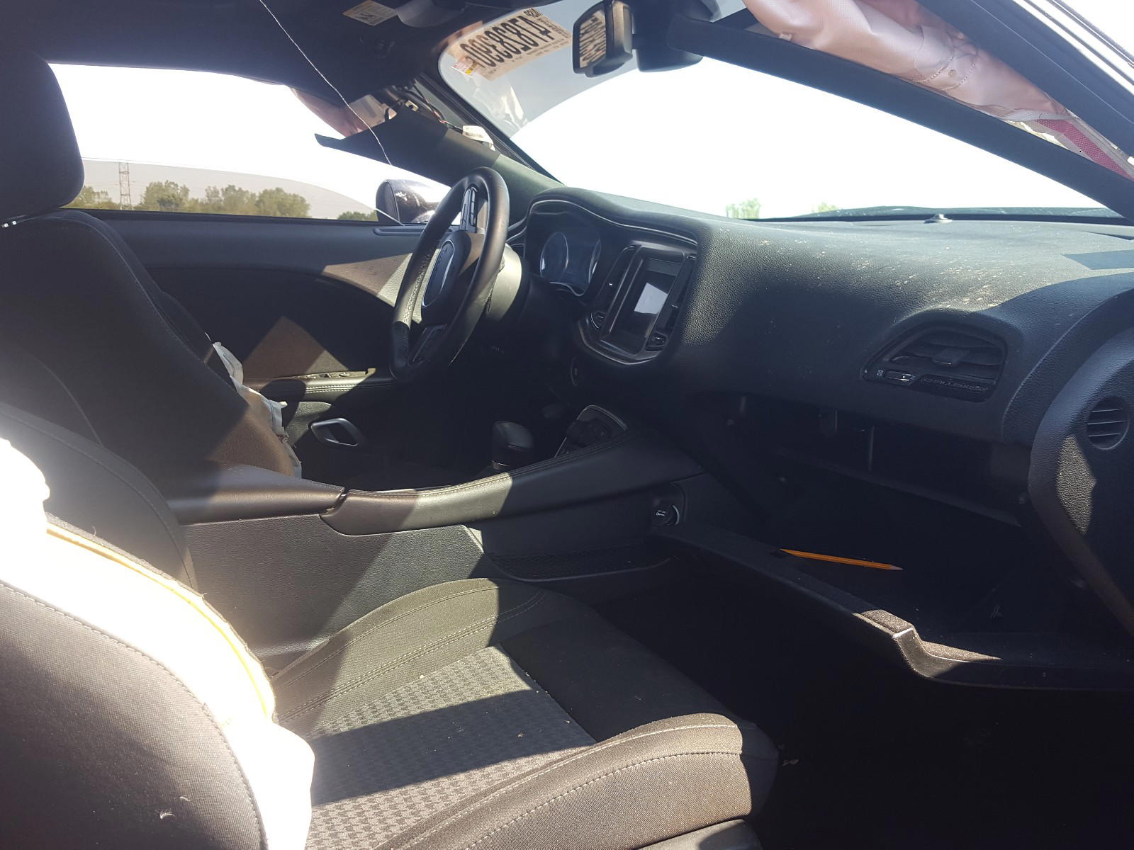 Photo 5 from auction – 2018 DODGE CHALLENGER with VIN 2C3CDZAG6JH334326