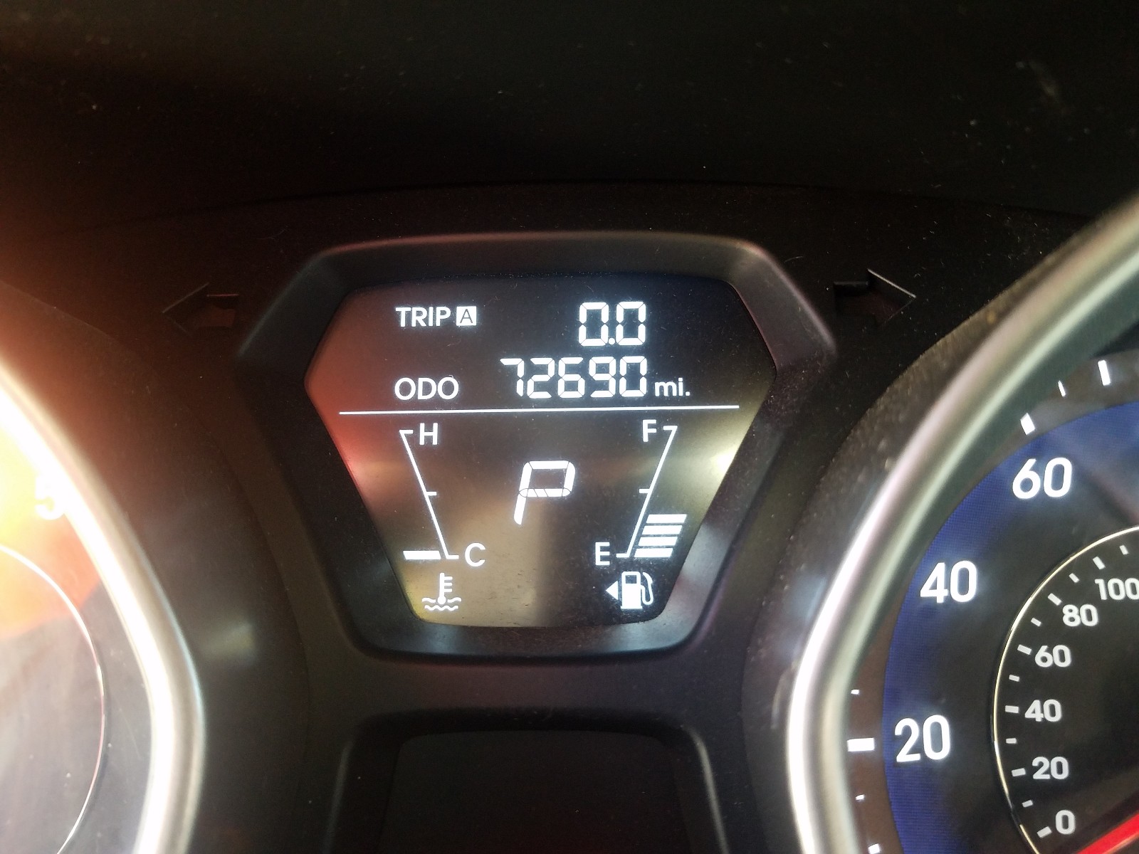 Photo 8 from auction – 2011 HYUNDAI ELANTRA GL with VIN 5NPDH4AE0BH040967