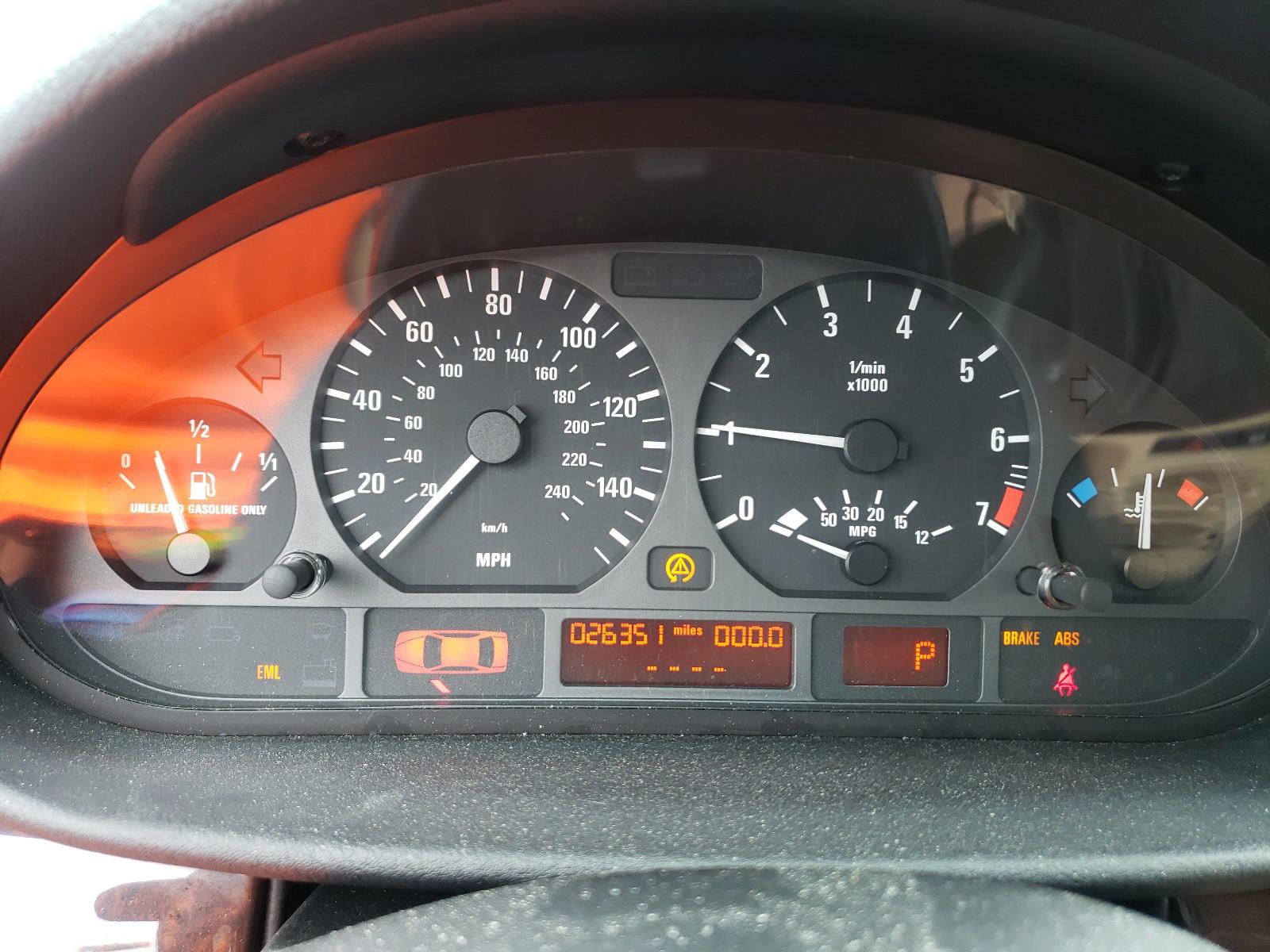 Photo 8 from auction – 2003 BMW 5 SERIES with VIN WBAEV33443KR25653