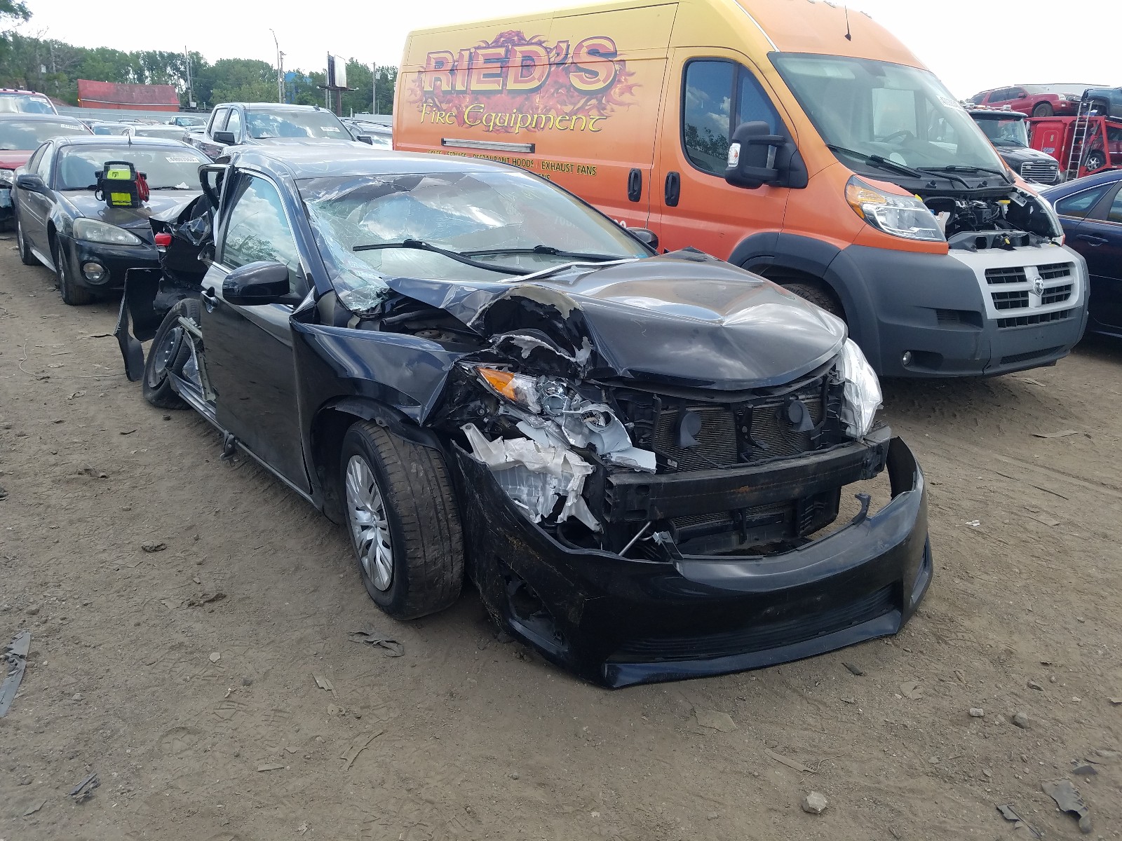 Photo 1 from auction – 2014 TOYOTA CAMRY L with VIN 4T4BF1FK3ER427308