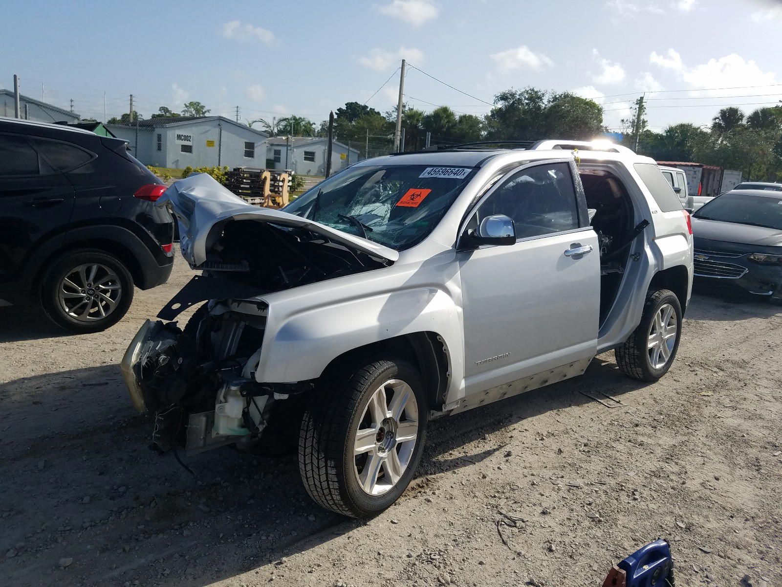 Photo 2 from auction – 2011 GMC TERRAIN SL with VIN 2CTFLWE50B6415665