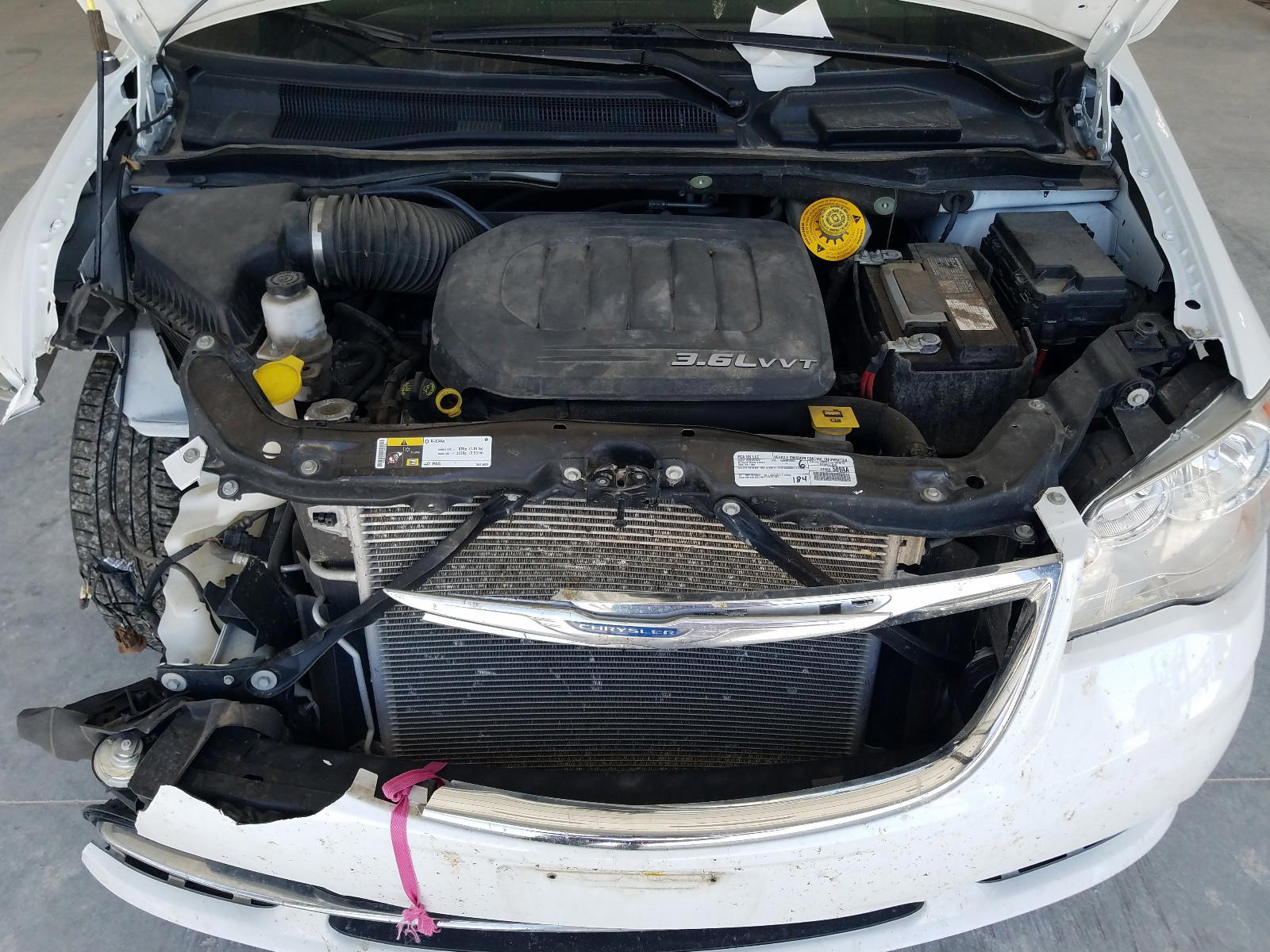 Photo 7 from auction – 2016 CHRYSLER TOWN & COU with VIN 2C4RC1BG7GR293345