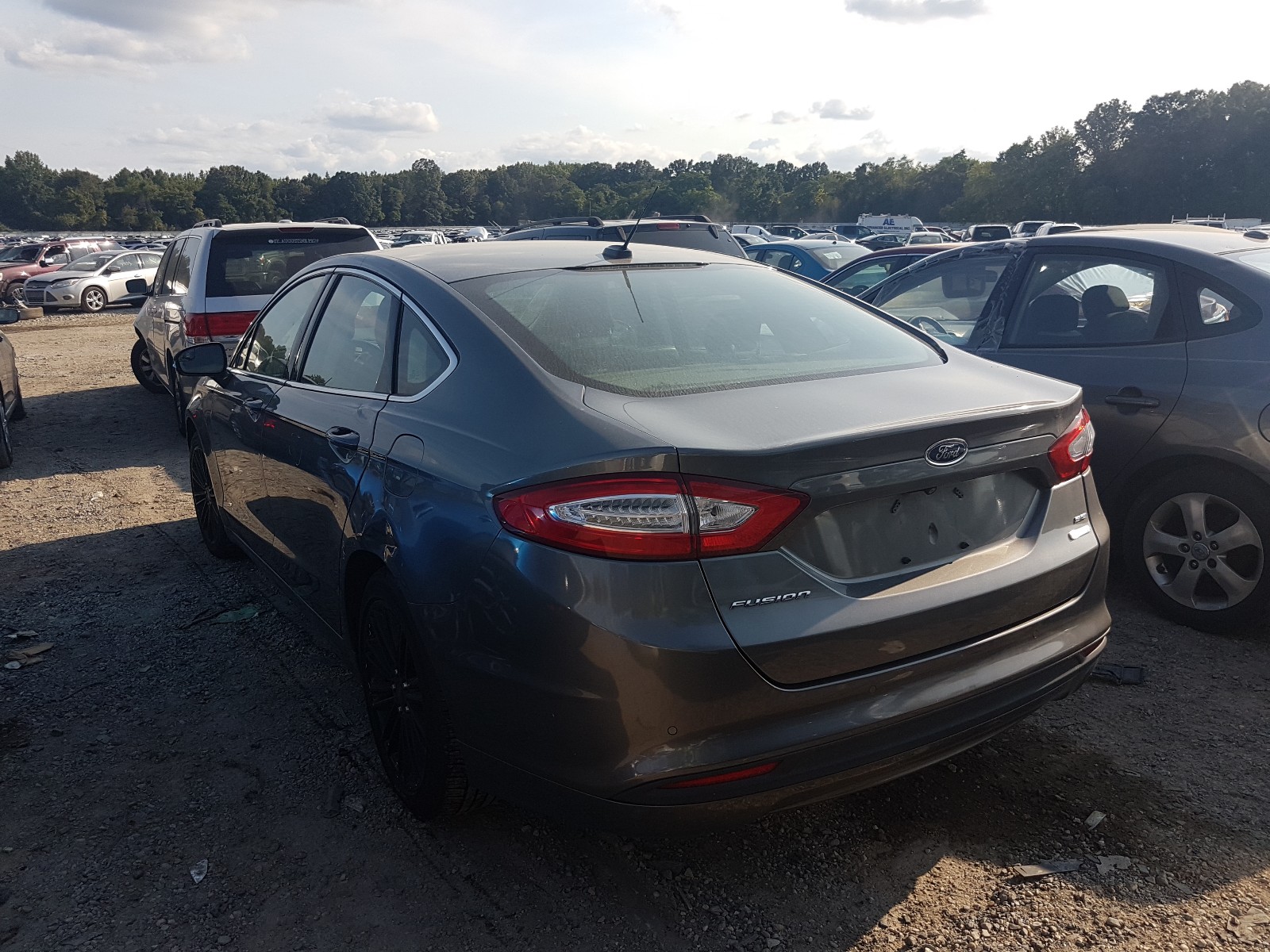 Photo 3 from auction – 2014 FORD FUSION SE with VIN 3FA6P0HD1ER348335