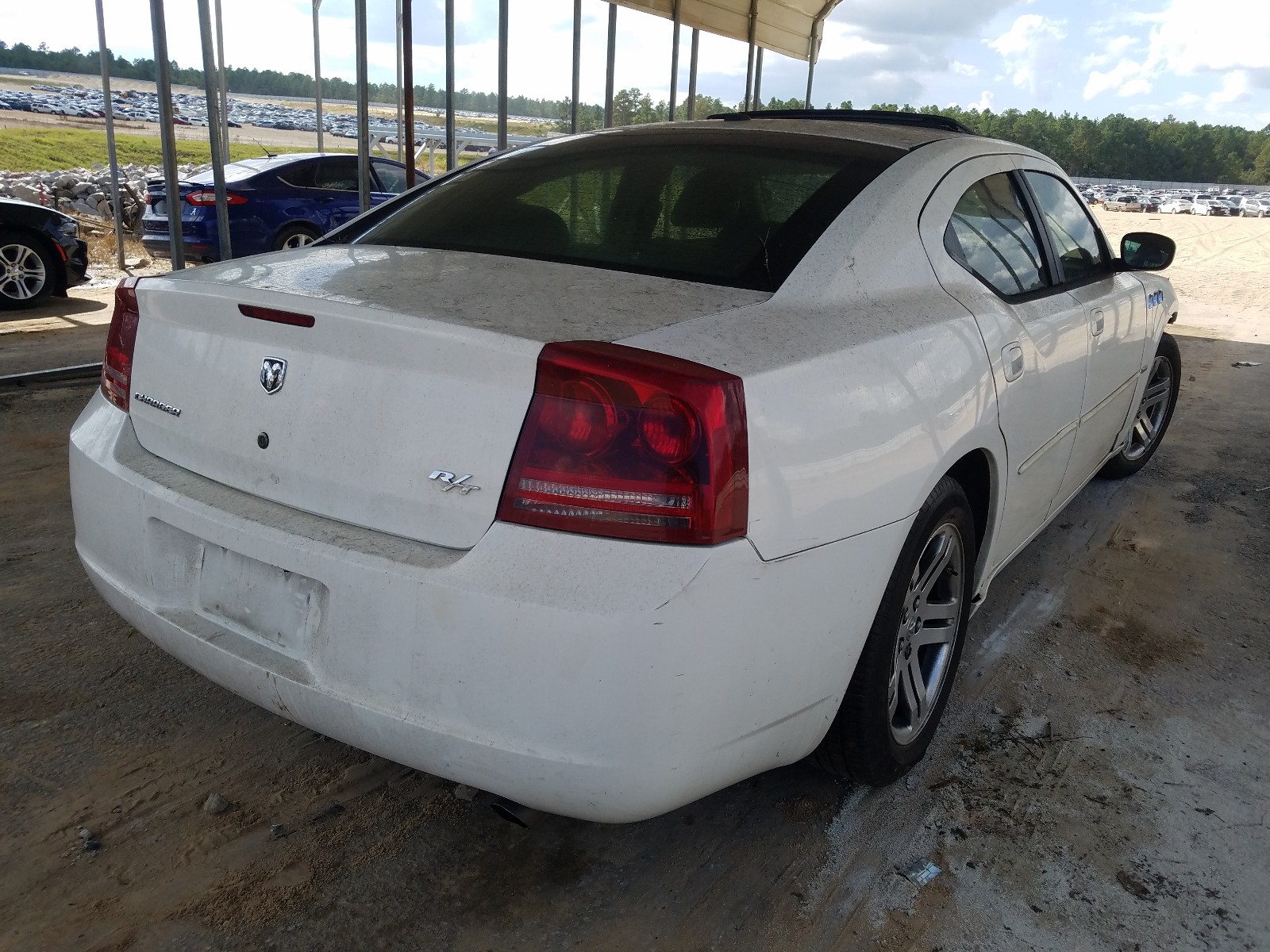 Photo 4 from auction – 2006 DODGE CHARGER R/ with VIN 2B3LA53HX6H522049