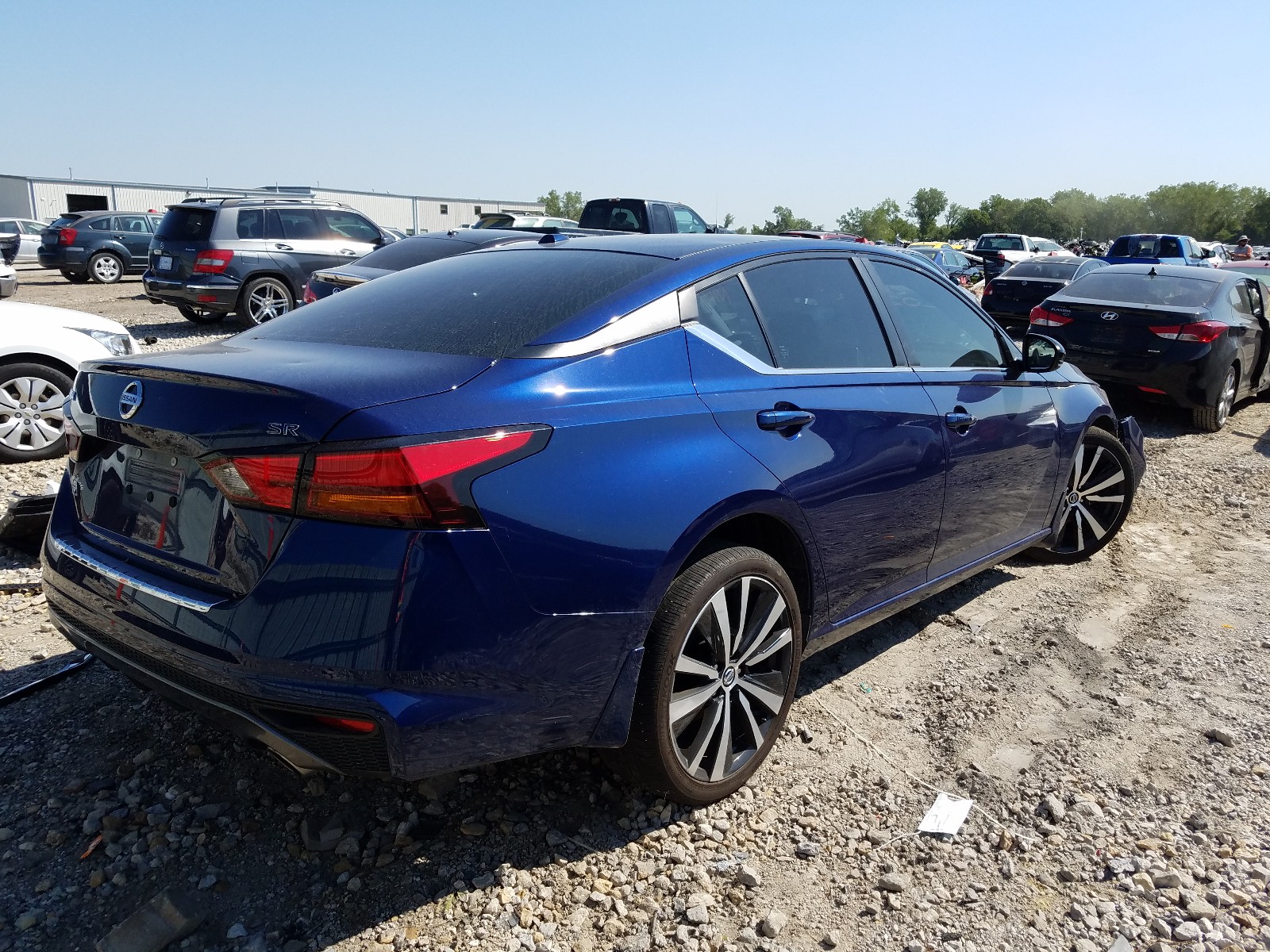 Photo 4 from auction – 2019 NISSAN ALTIMA SR with VIN 1N4BL4CV9KC220243