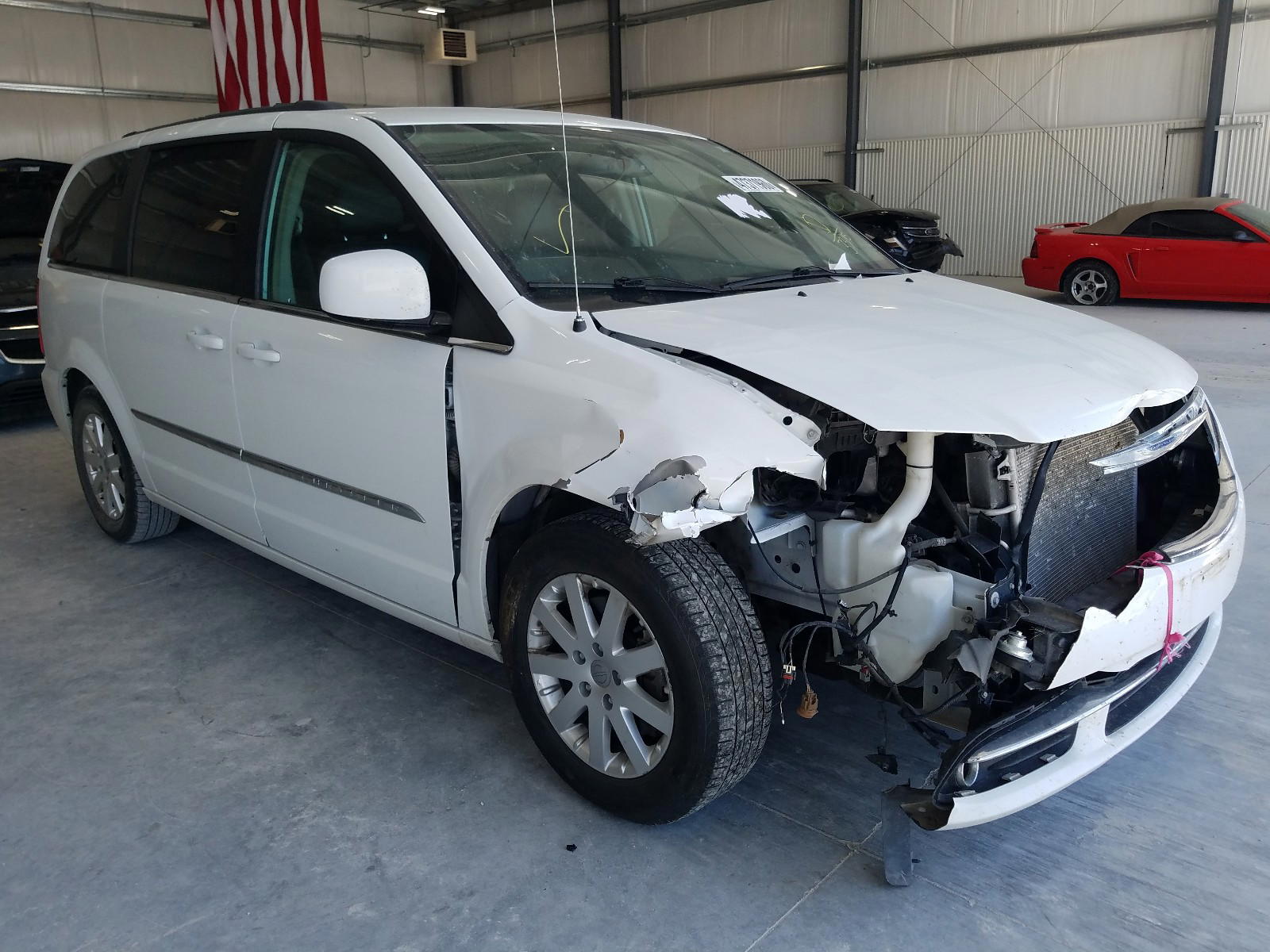 CHRYSLER TOWN & COU 2016 with VIN 2C4RC1BG7GR293345 - Photo from auction