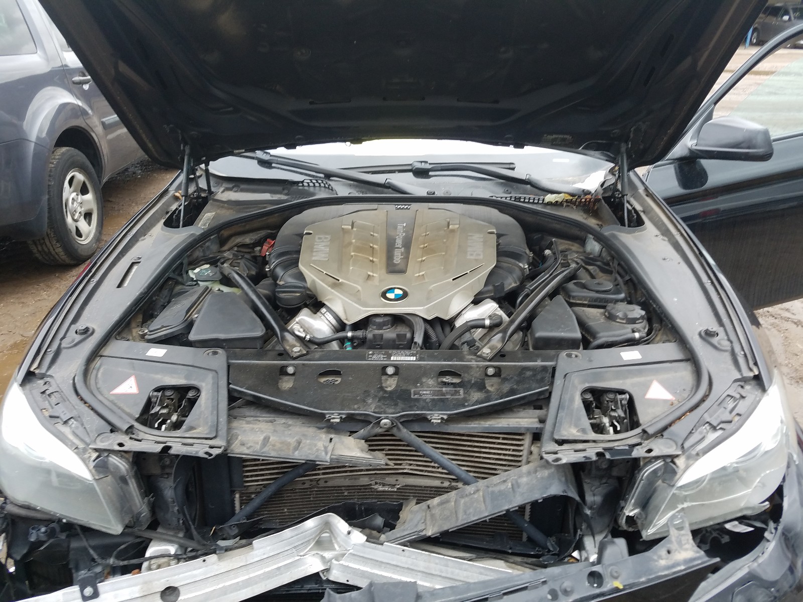 Zdjęcie 7 z aukcji – 2011 BMW 550 XI z VIN WBAFU9C52BC278164