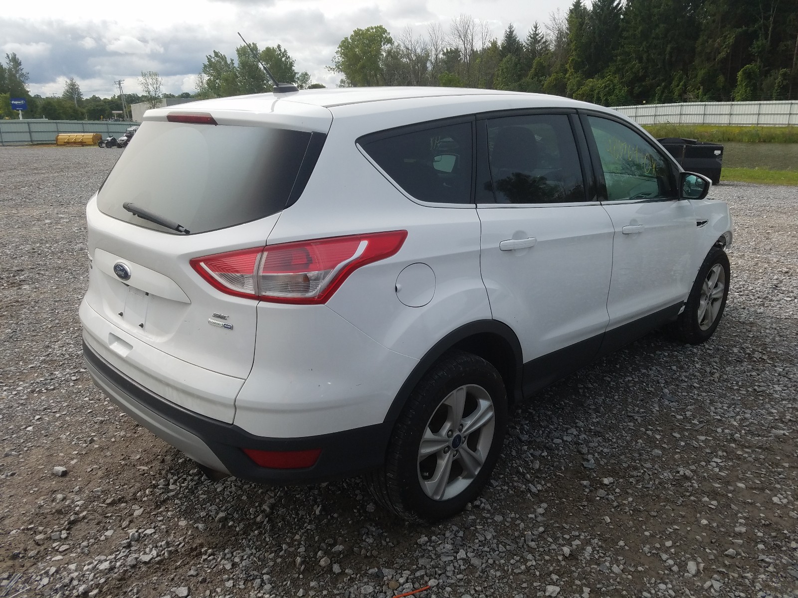 Photo 4 from auction – 2014 FORD ESCAPE SE with VIN 1FMCU9GX6EUA54049
