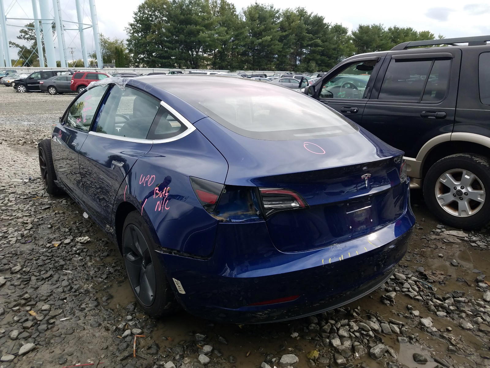 Photo 3 from auction – 2018 TESLA MODEL 3 with VIN 5YJ3E1EA9JF027674