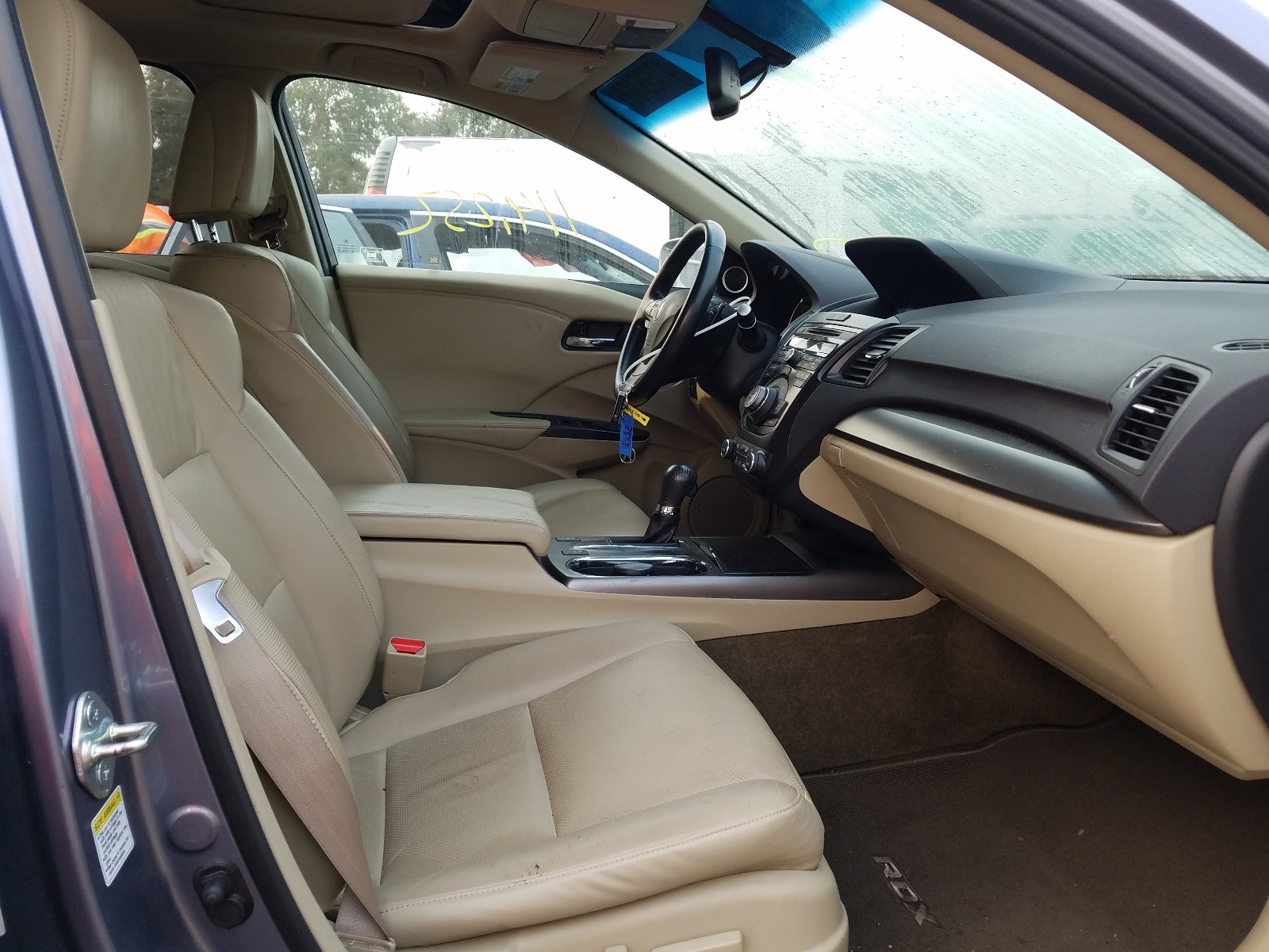 Photo 5 from auction – 2013 ACURA RDX TECHNO with VIN 5J8TB3H52DL009300