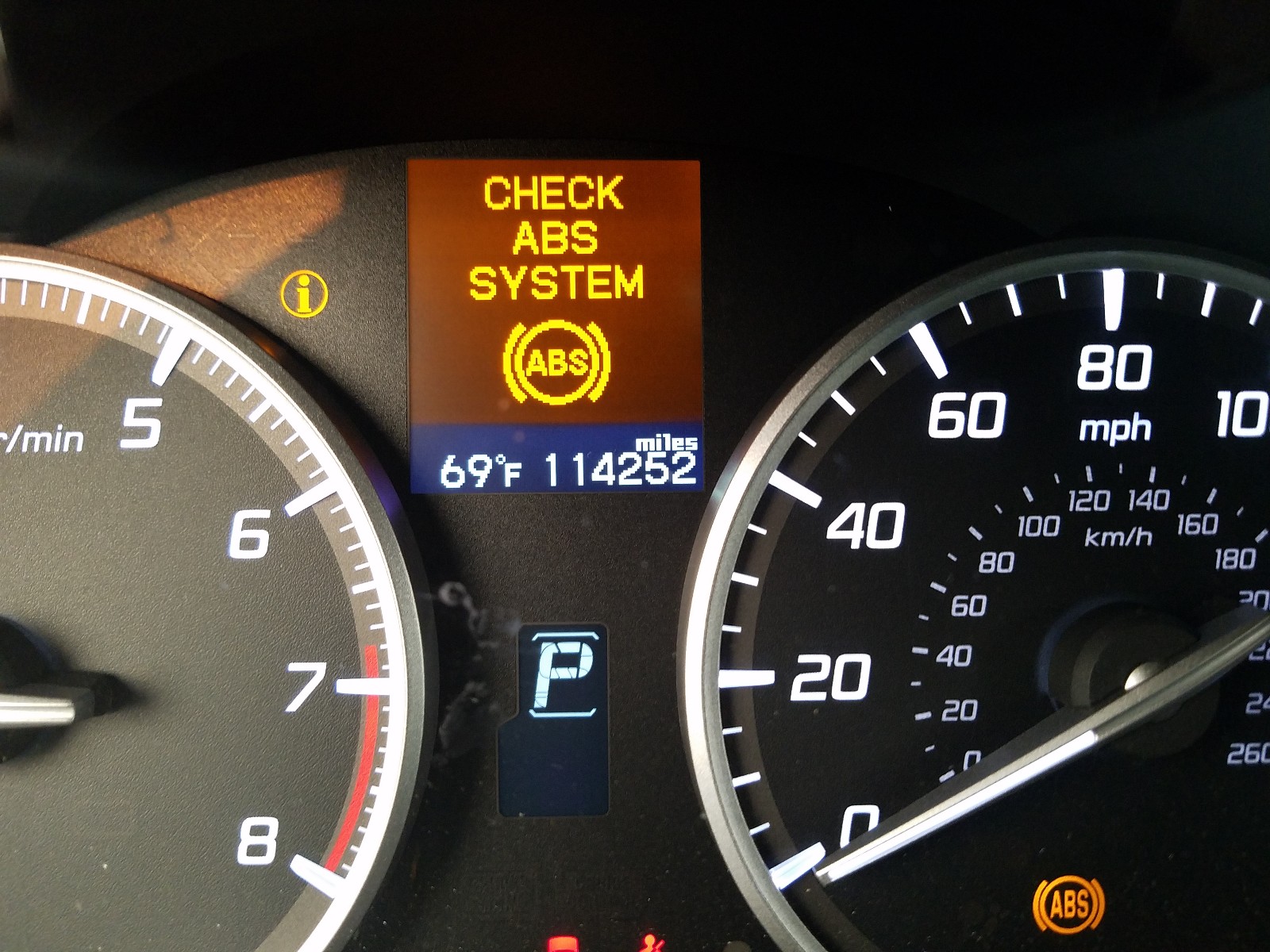 Photo 8 from auction – 2013 ACURA RDX TECHNO with VIN 5J8TB3H52DL009300
