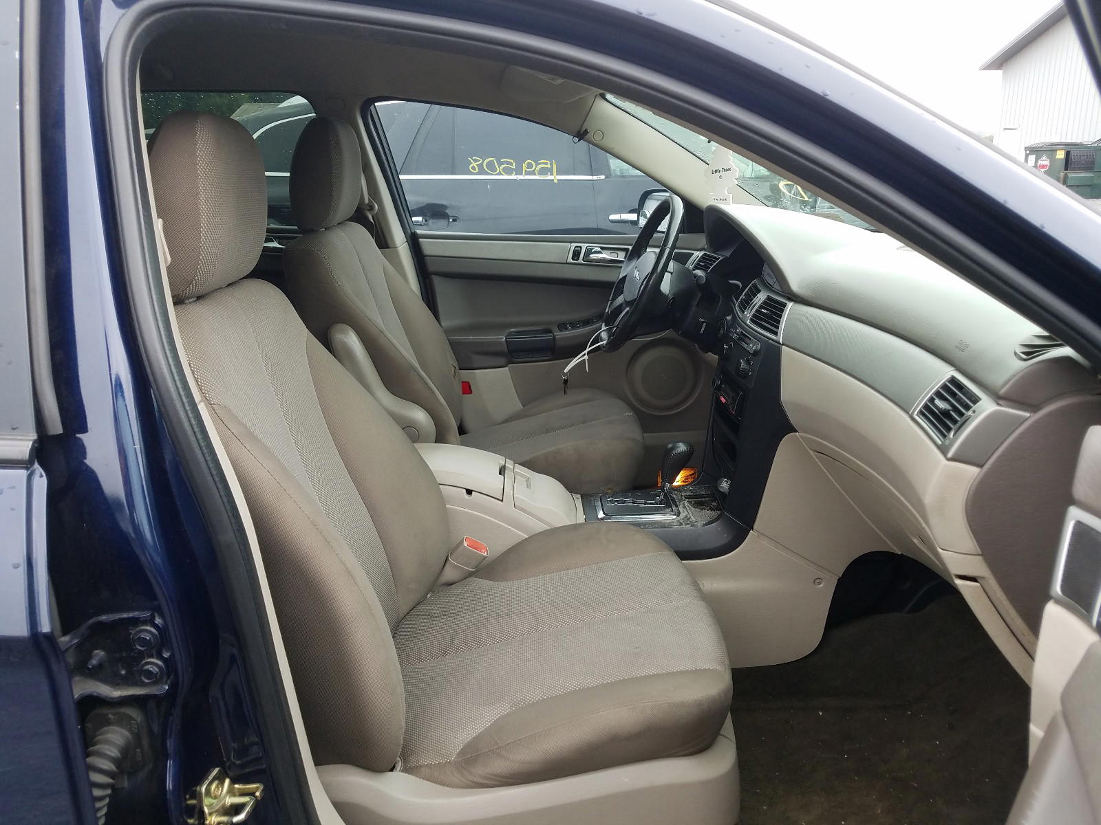 Photo 5 from auction – 2005 CHRYSLER PACIFICA with VIN 2C4GM48LX5R489819