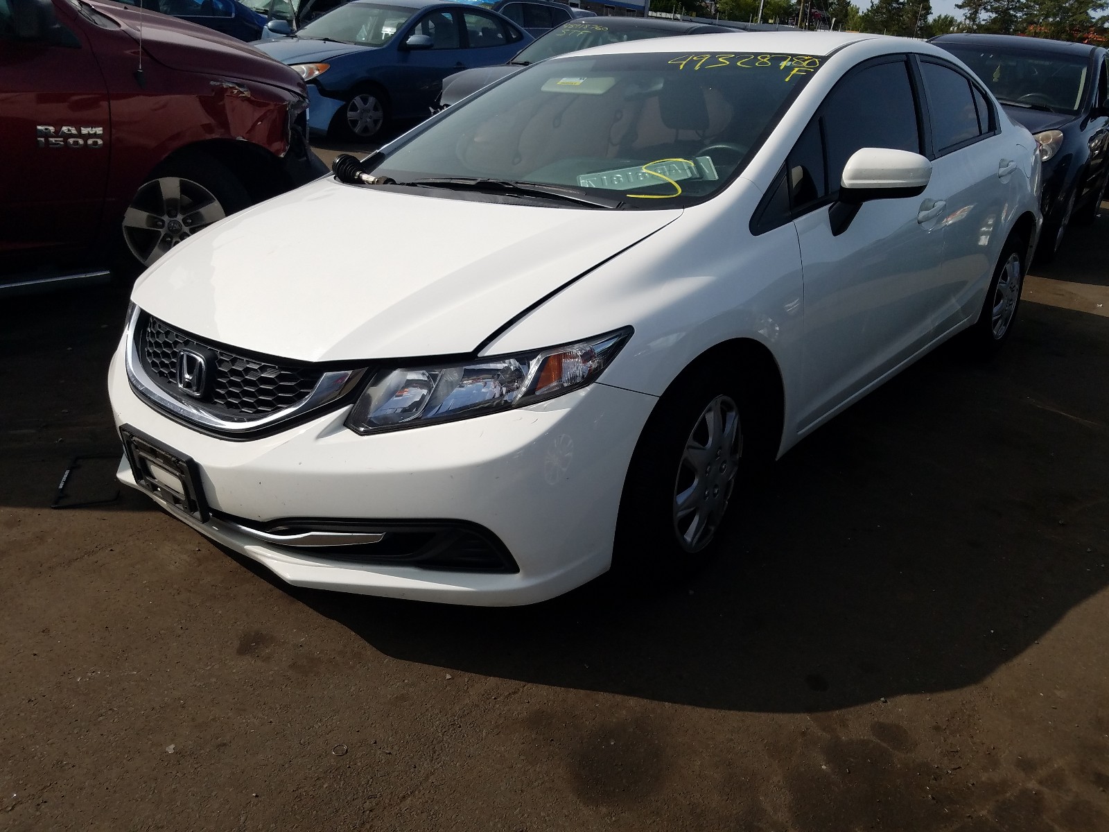 Photo 2 from auction – 2015 HONDA CIVIC LX with VIN 19XFB2F51FE702024