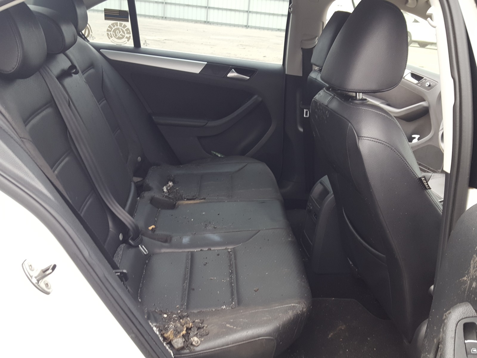 Photo 6 from auction – 2014 VOLKSWAGEN JETTA SE with VIN 3VWD17AJ4EM423969