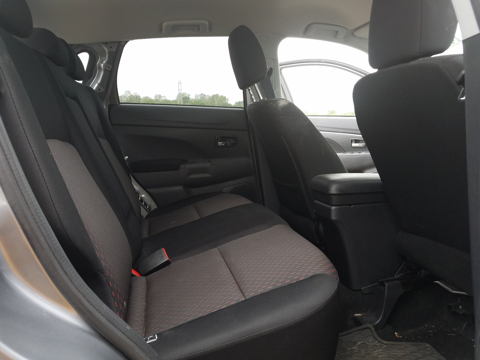 Photo 6 from auction – 2019 MITSUBISHI OUTLANDER with VIN JA4AP3AU2KU009422