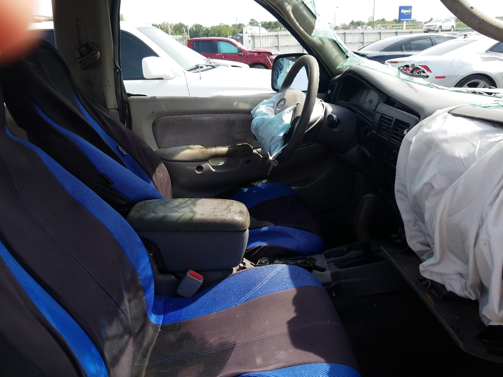 Photo 5 from auction – 2004 TOYOTA TACOMA with VIN 5TEGN92N44Z372203