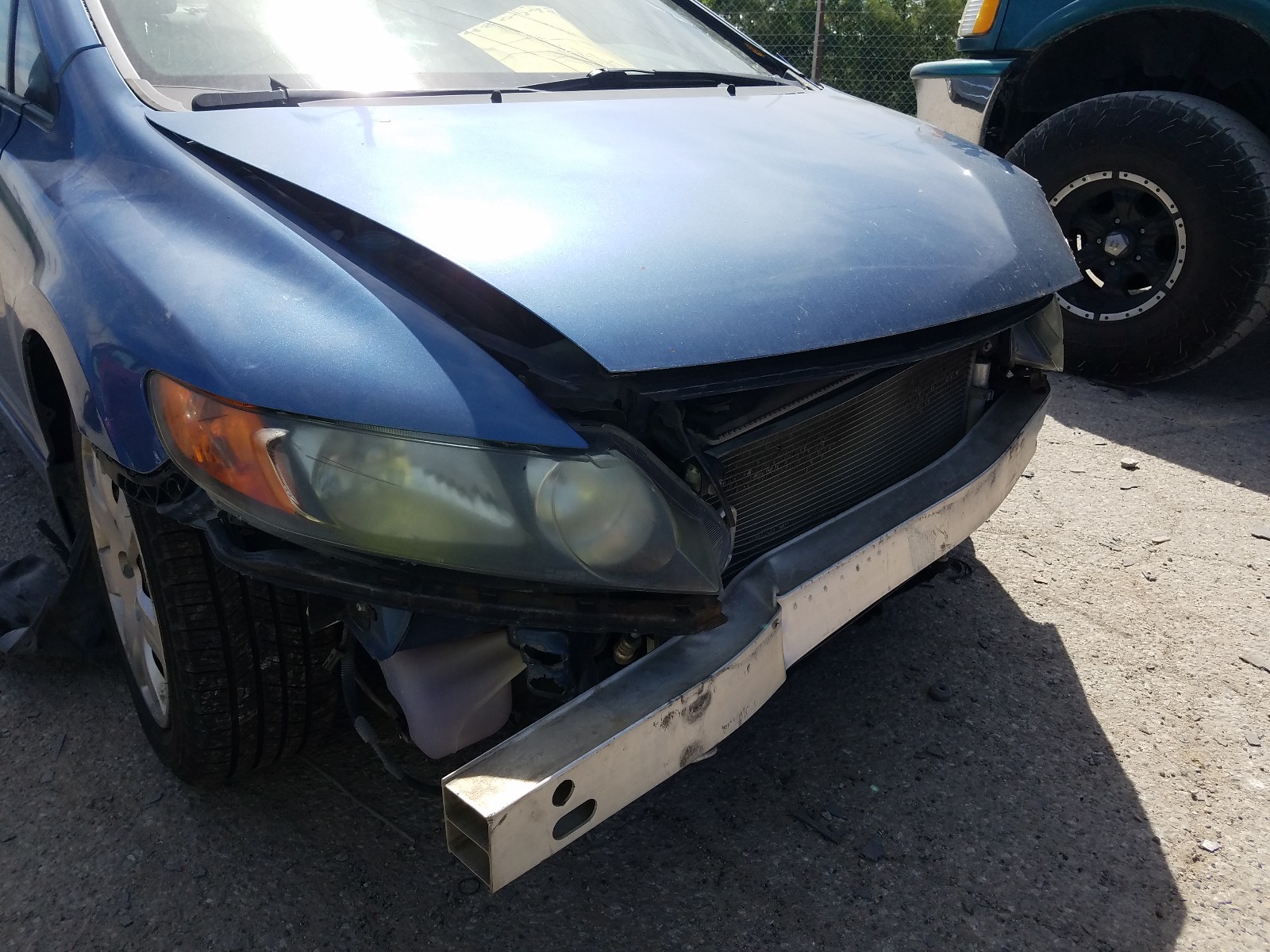 Photo 9 from auction – 2008 HONDA CIVIC LX with VIN 1HGFA16558L100400