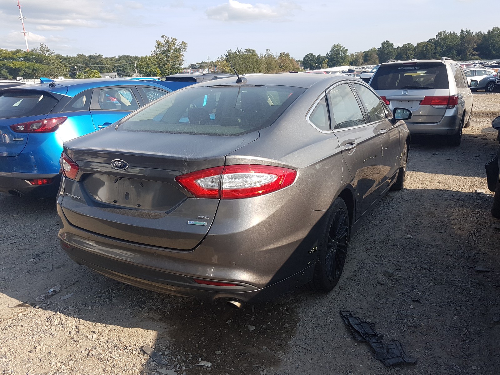 Photo 4 from auction – 2014 FORD FUSION SE with VIN 3FA6P0HD1ER348335