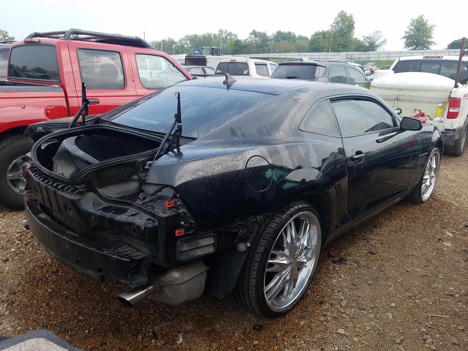 Photo 4 from auction – 2011 CHEVROLET CAMARO LT with VIN 2G1FF1ED5B9211447